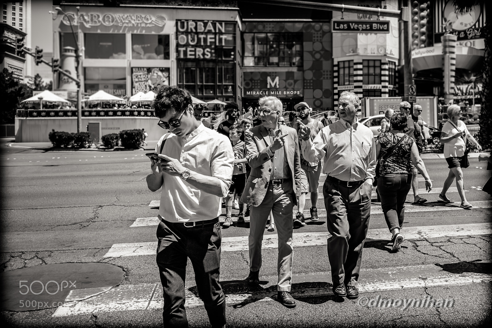 Fujifilm X100F sample photo. Which way? photography