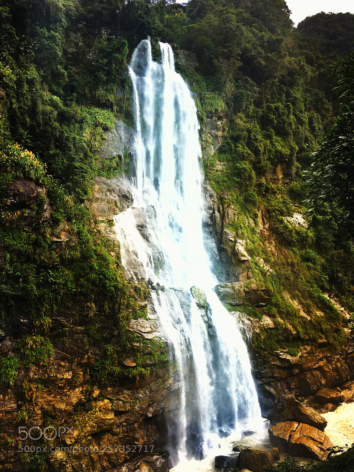 Apple iPhone SE sample photo. Waterfall  photography