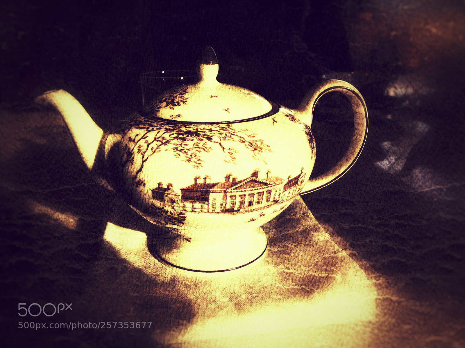 Apple iPhone SE sample photo. Teapot  photography
