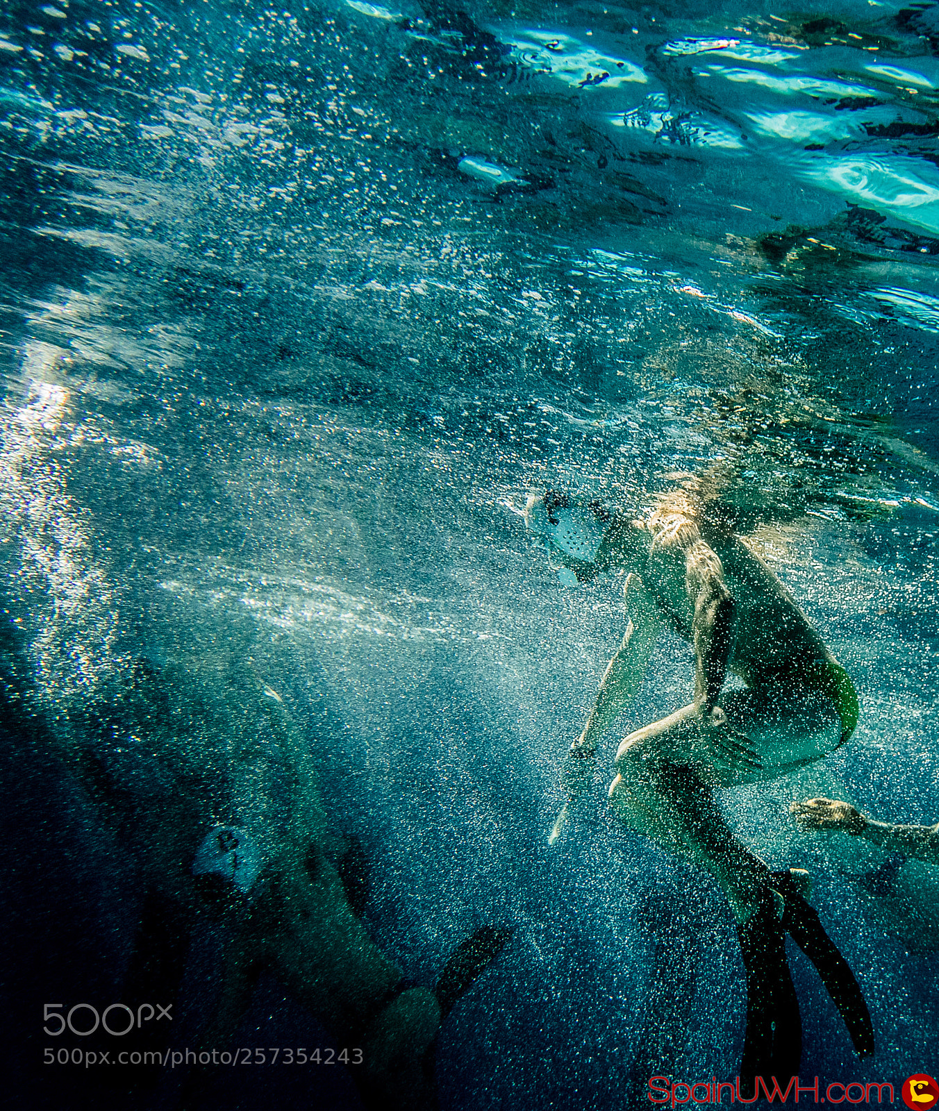Sony a7 sample photo. Underwater hockey player and photography