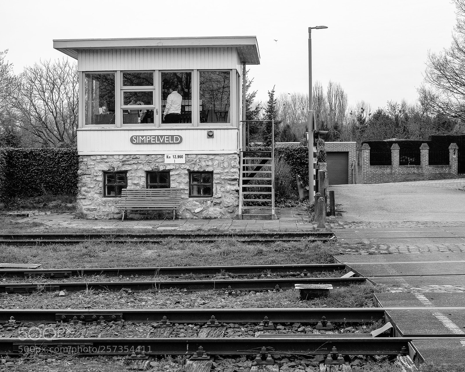 Fujifilm X-E1 sample photo. Station photography
