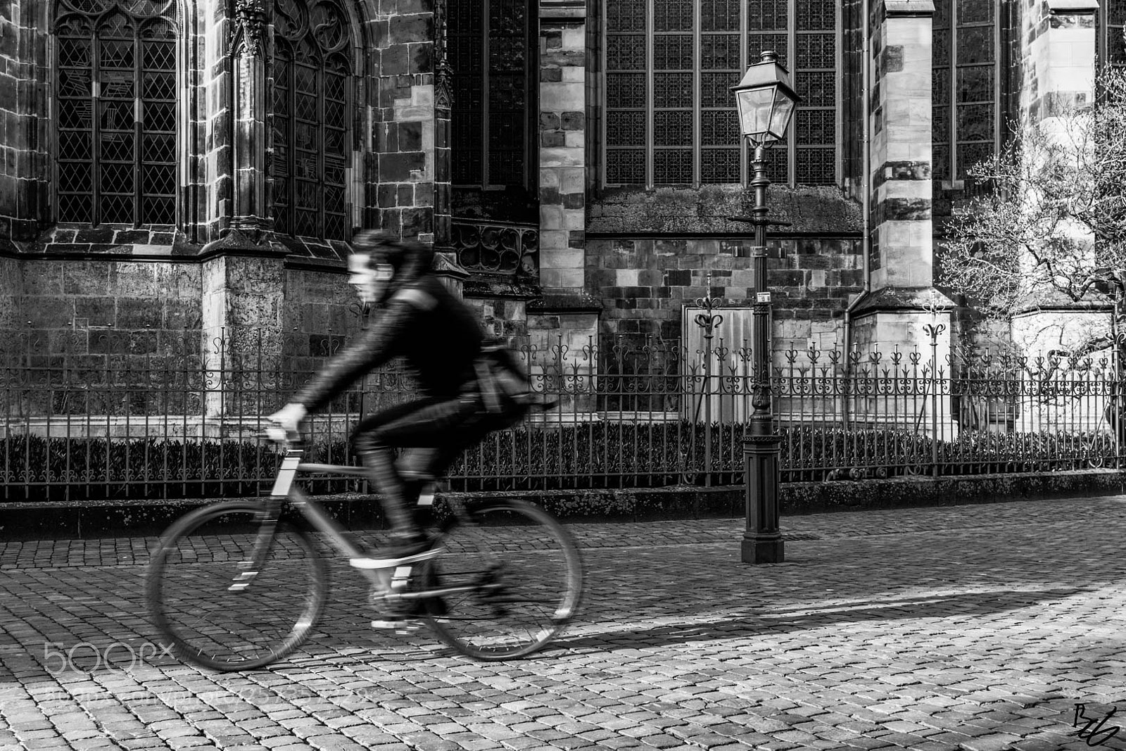 Canon EOS 70D sample photo. Münsterplatz photography