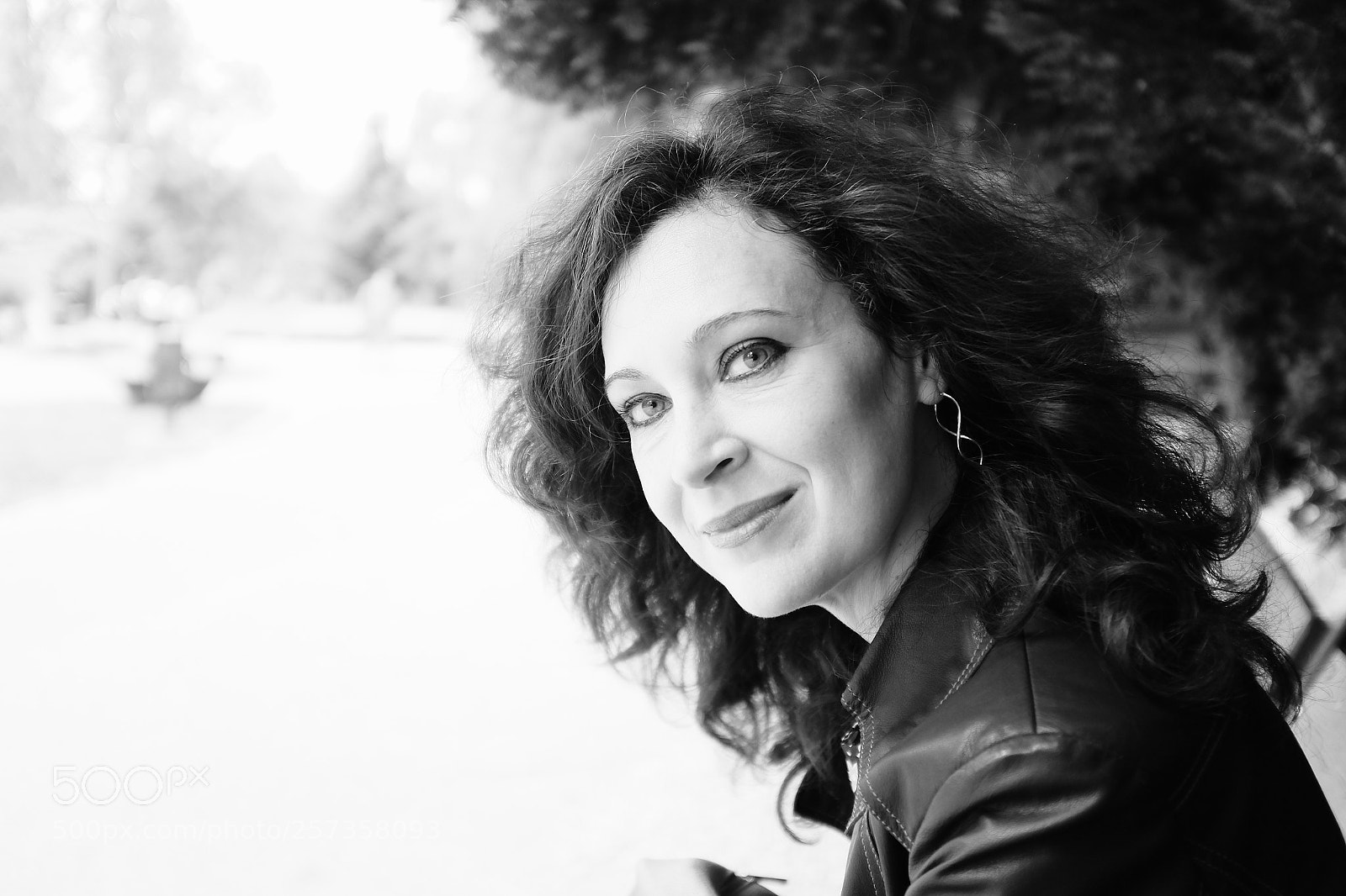 Fujifilm X100S sample photo. Green eyes photography
