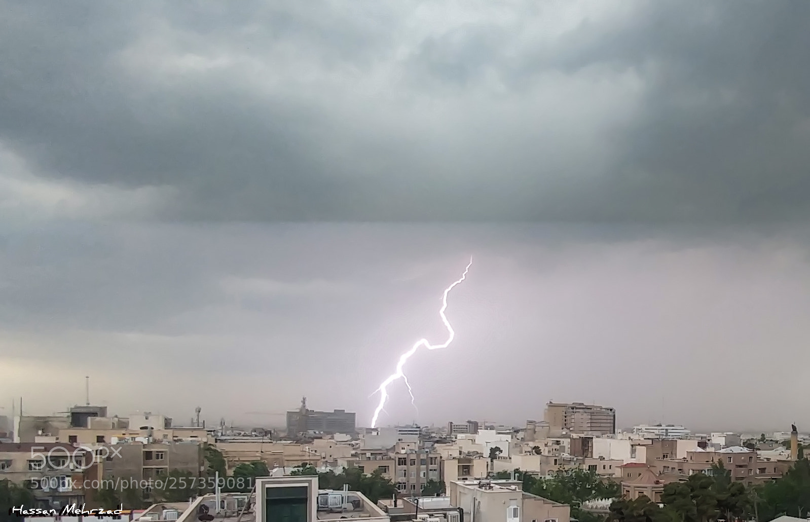 LG G5 sample photo. Thunderstorm over tehran photography