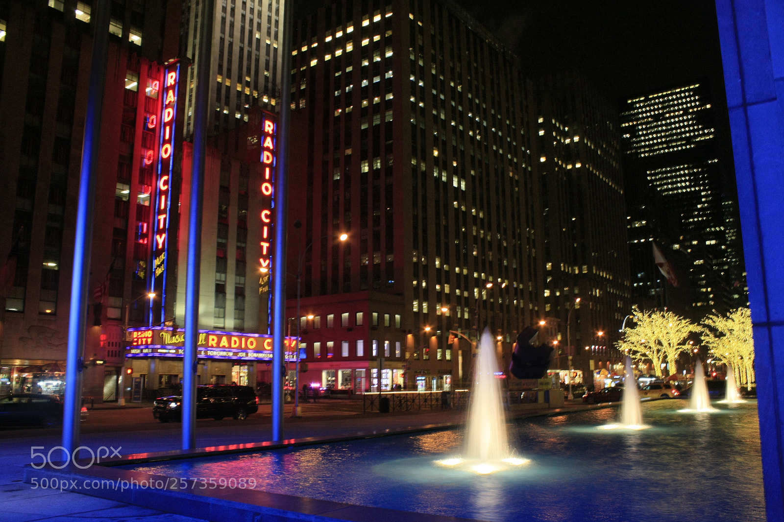 Canon EOS 450D (EOS Rebel XSi / EOS Kiss X2) sample photo. Radio city hall, ny photography