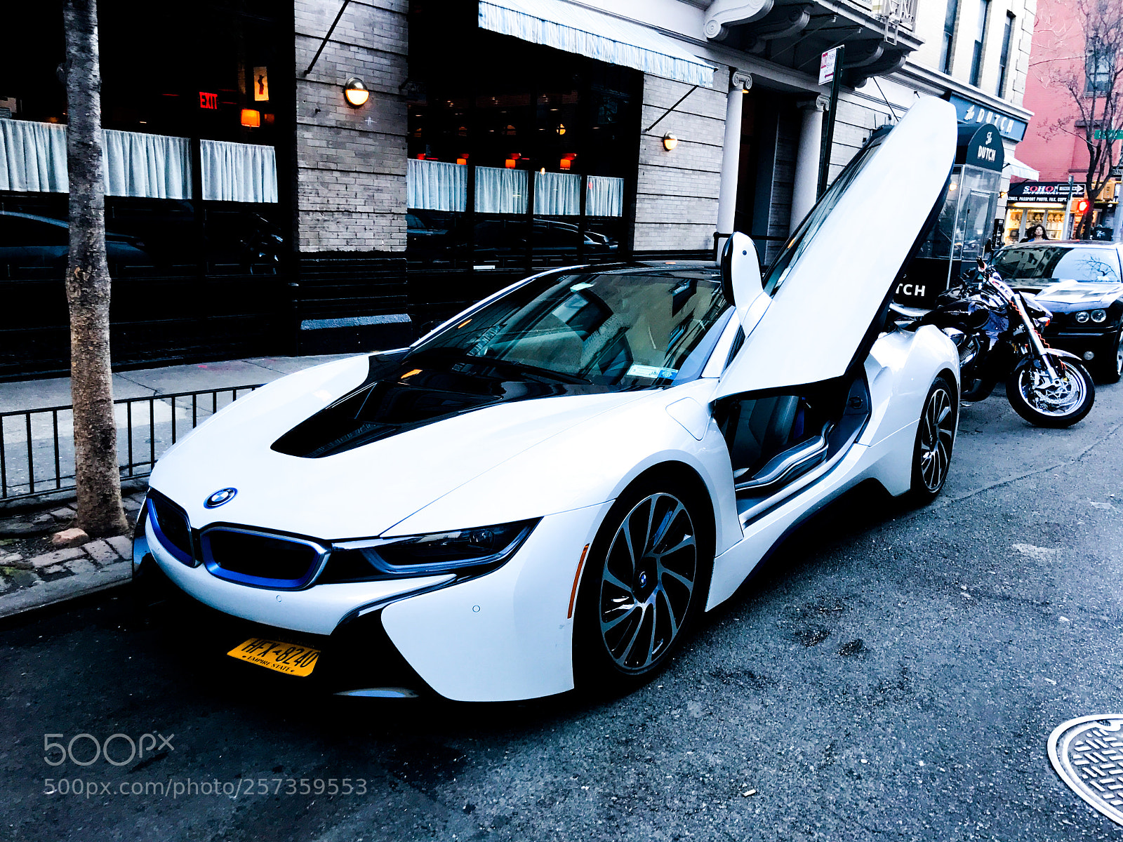 Apple iPhone 7 sample photo. My bmw i8 in photography