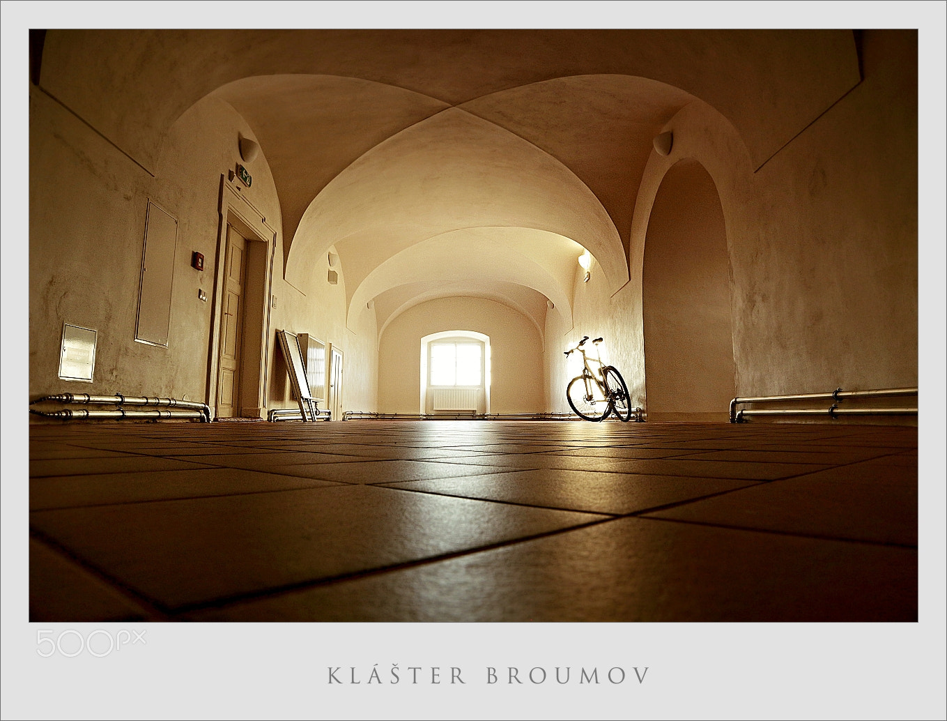 Canon EOS 100D (EOS Rebel SL1 / EOS Kiss X7) sample photo. Broumov photography