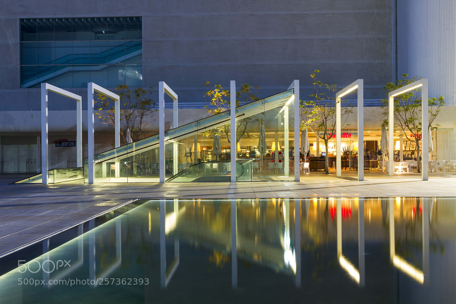 Canon EOS 7D sample photo. Habima square photography