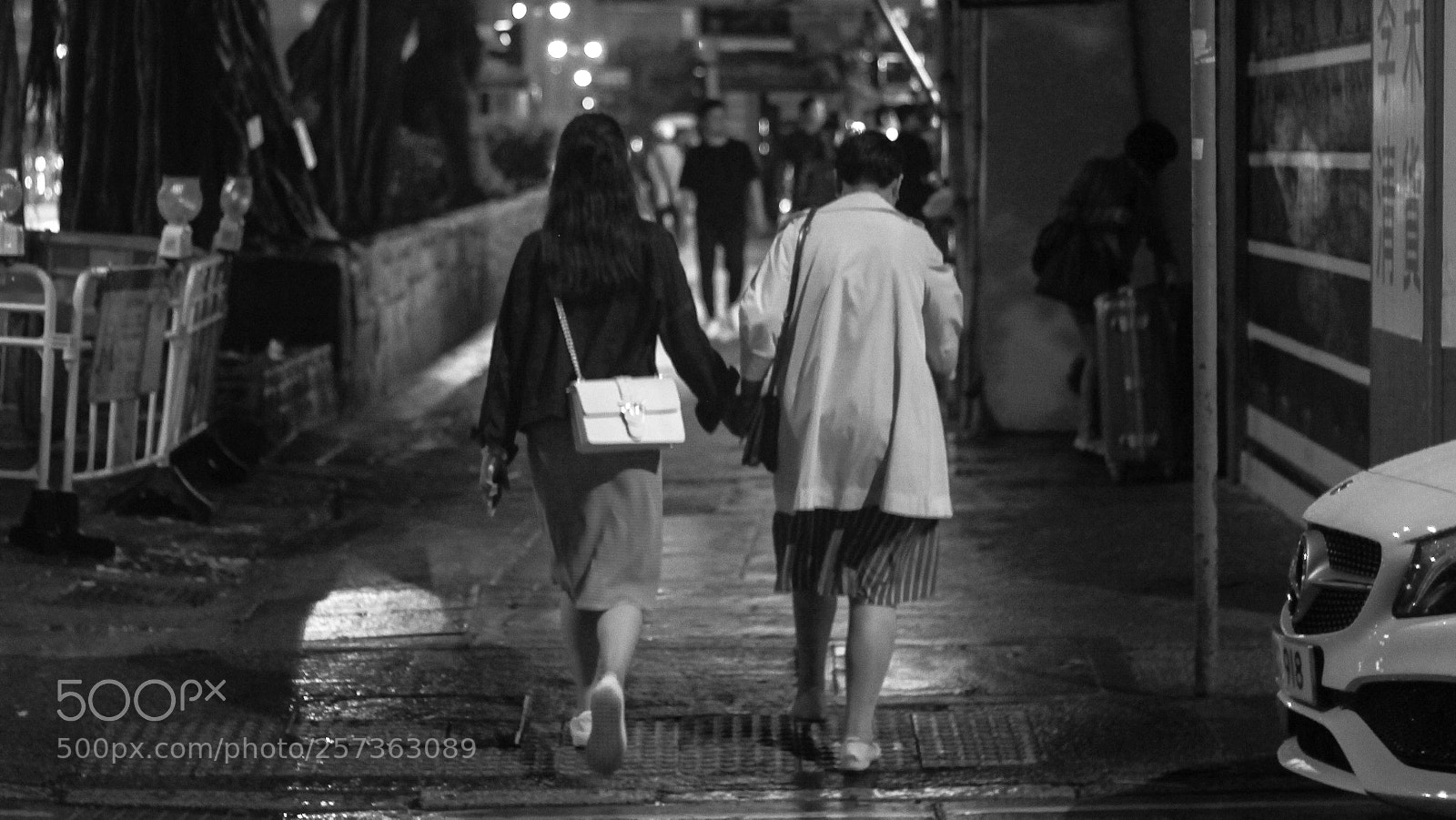 Canon EOS 600D (Rebel EOS T3i / EOS Kiss X5) sample photo. Junction - rainy night photography
