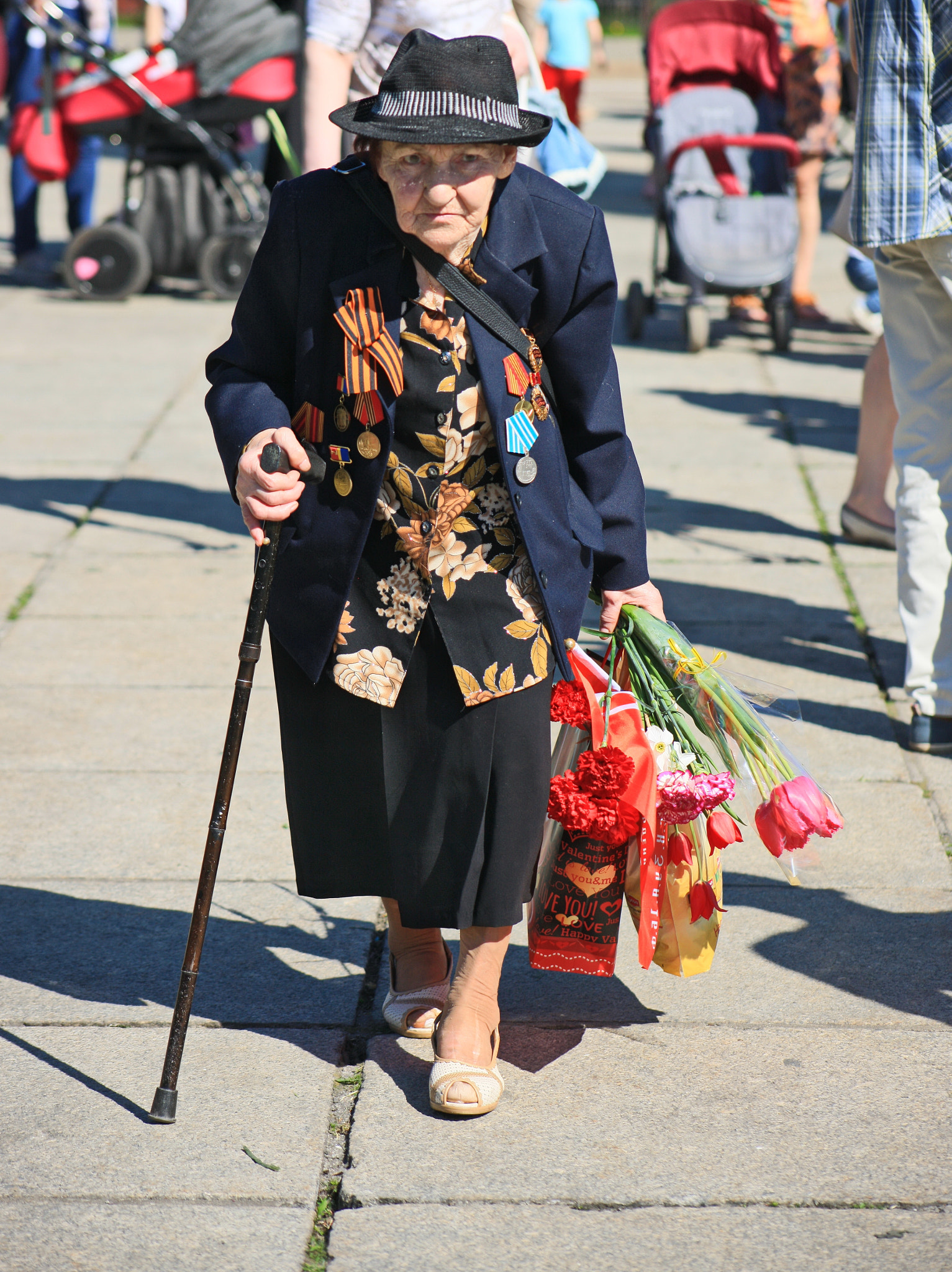 Canon EOS-1Ds Mark III + Canon EF 75-300mm f/4-5.6 sample photo. Veteran of the world war ii (just russian woman) photography