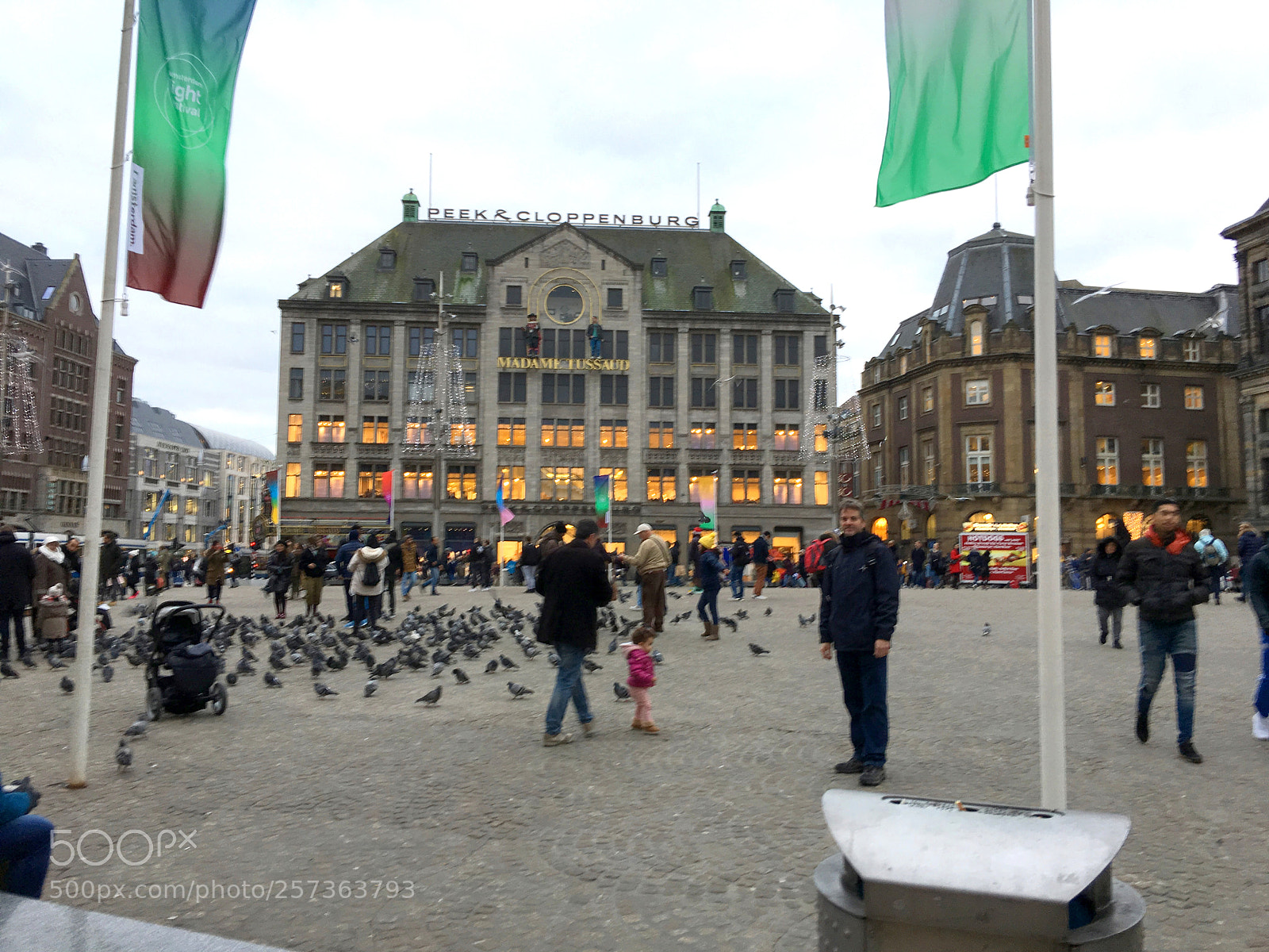 Apple iPhone 6s Plus sample photo. Dam square photography