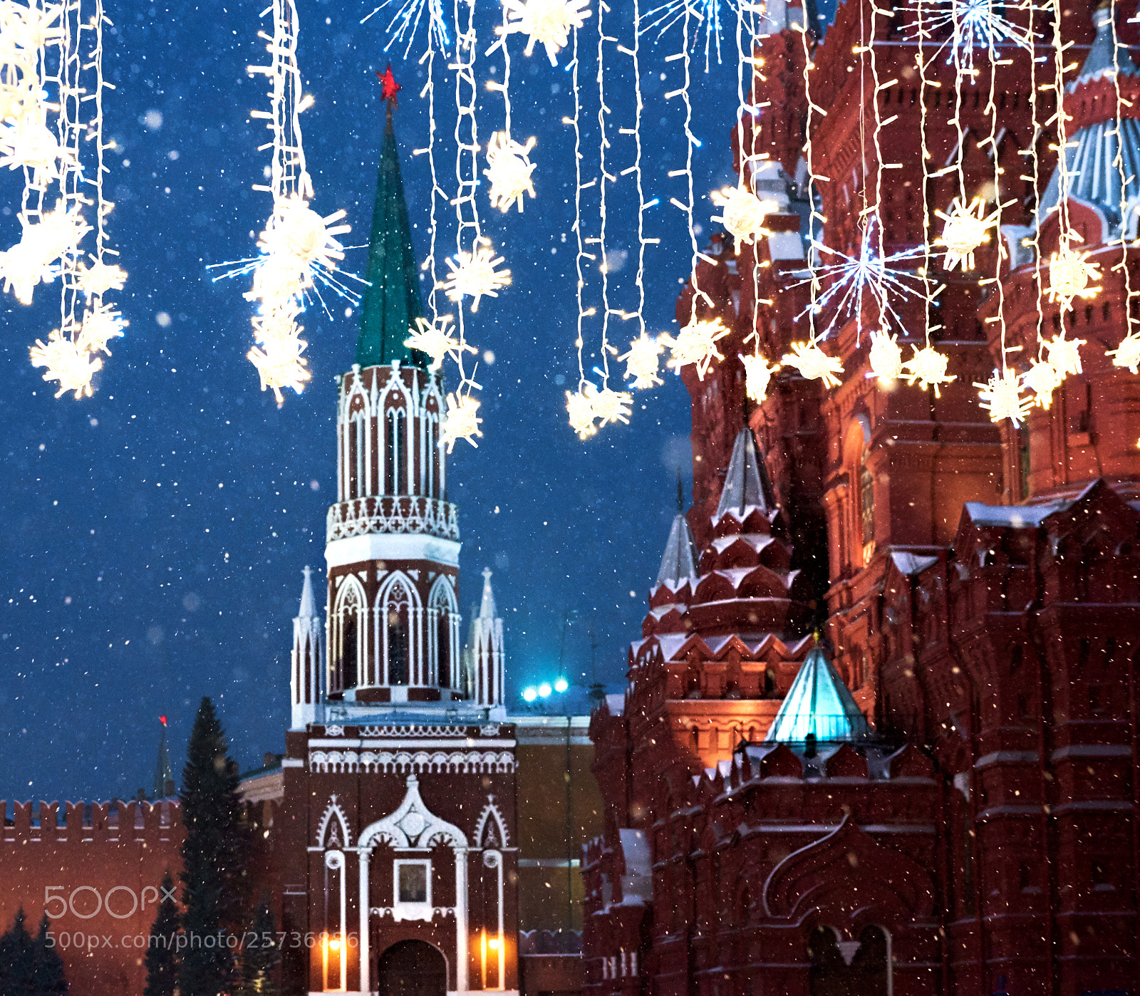 Nikon D750 sample photo. Moscow kremlin. new year photography