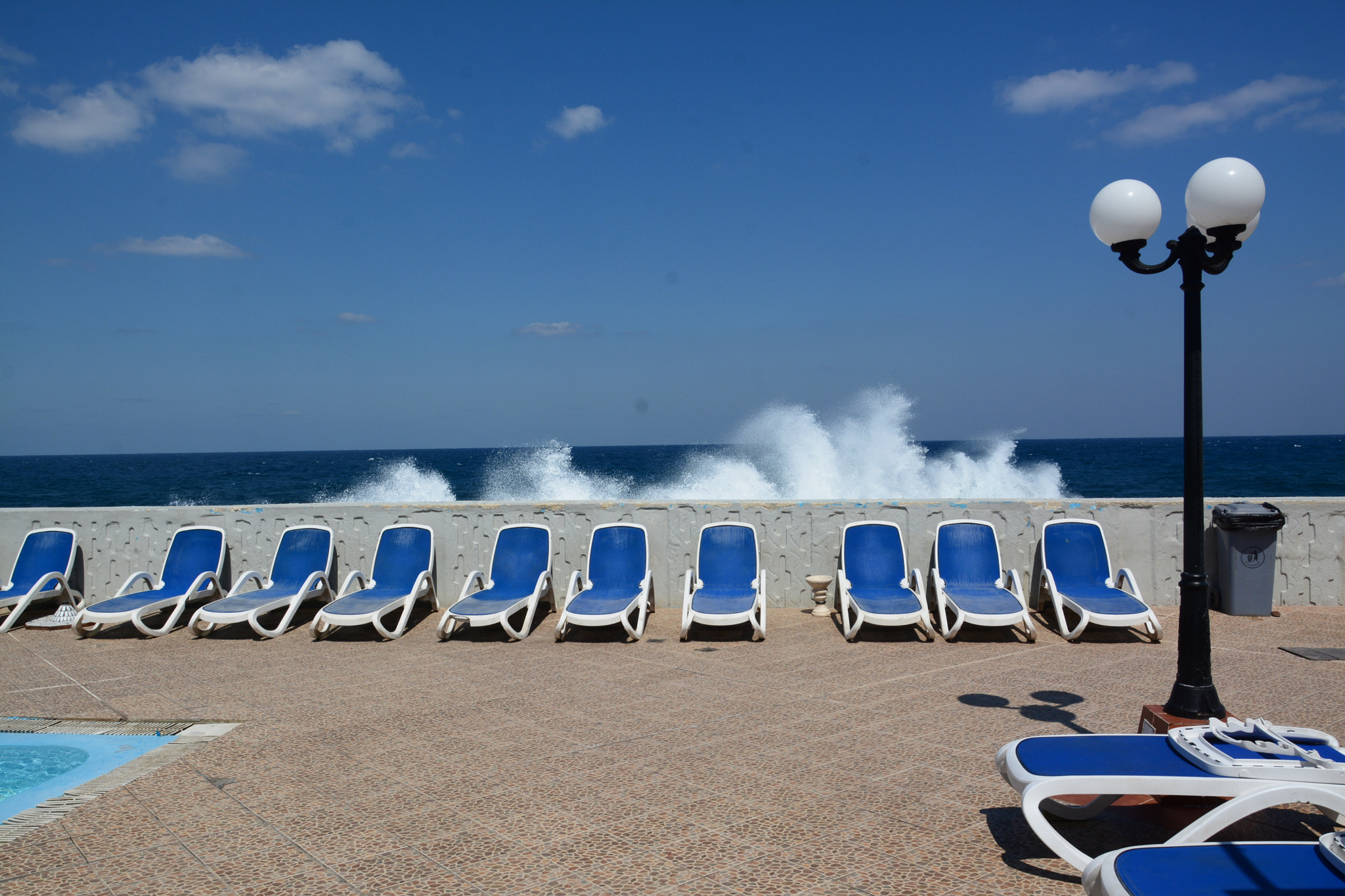 Nikon D7100 sample photo. Surf and chairs photography
