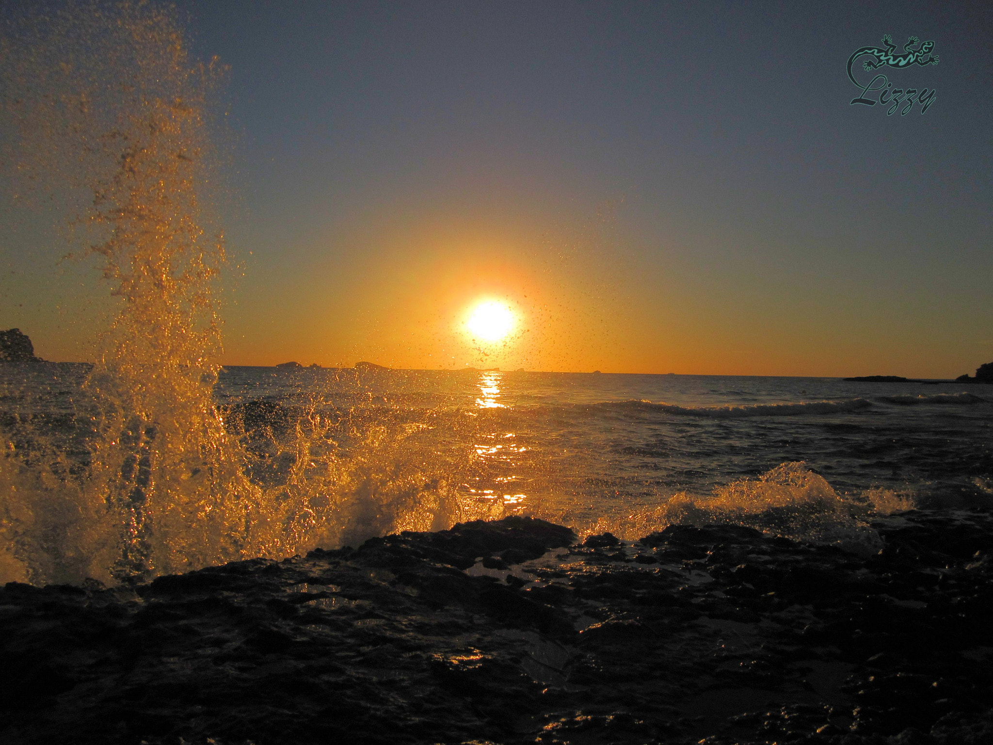 Canon PowerShot SD940 IS (Digital IXUS 120 IS / IXY Digital 220 IS) sample photo. Water fountain photography