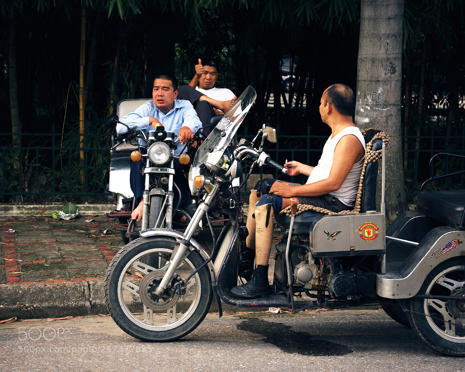 Canon EOS-1D Mark II N sample photo. Post-war bikers photography