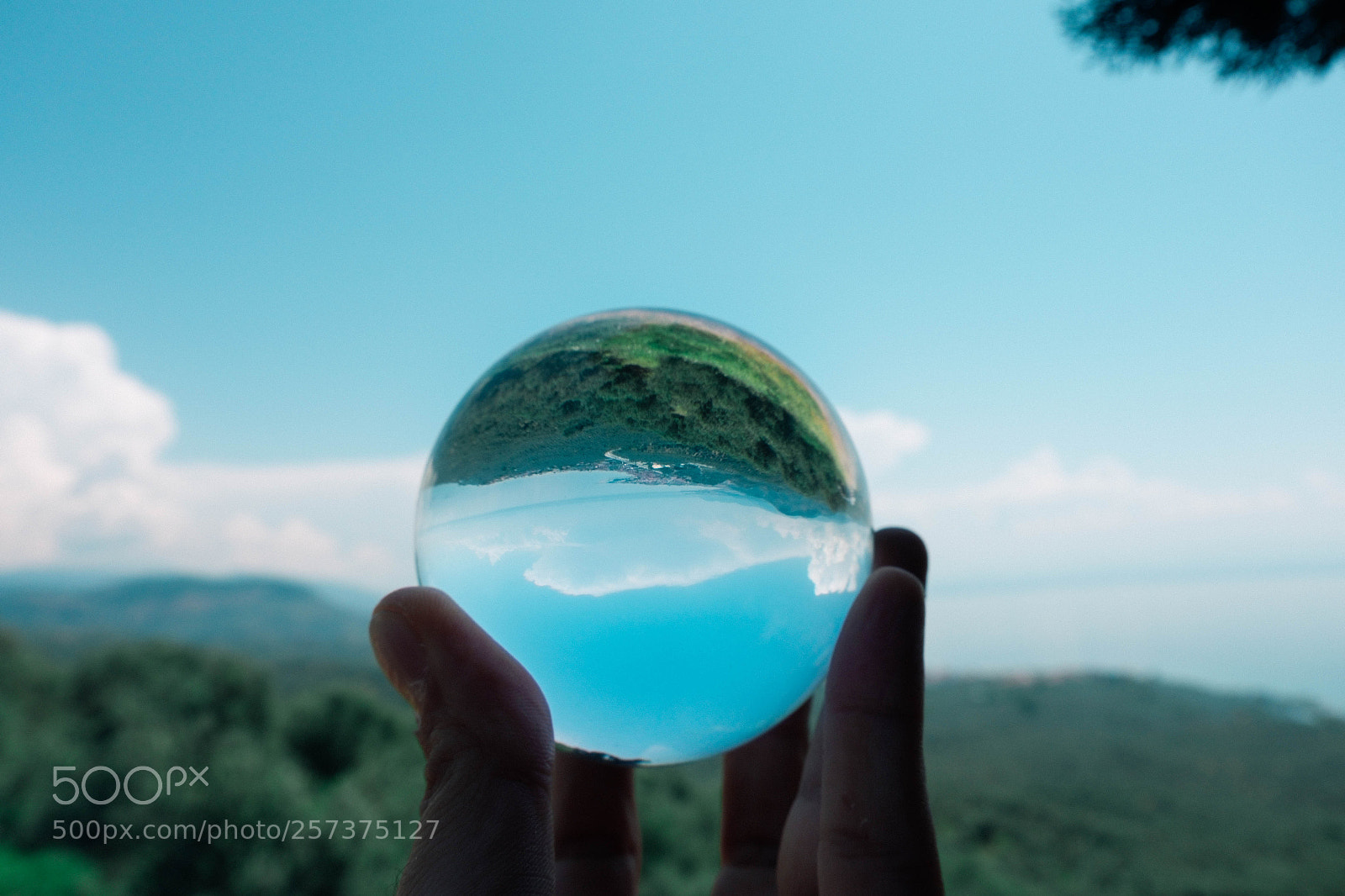 Fujifilm X-E2 sample photo. Lensball photography