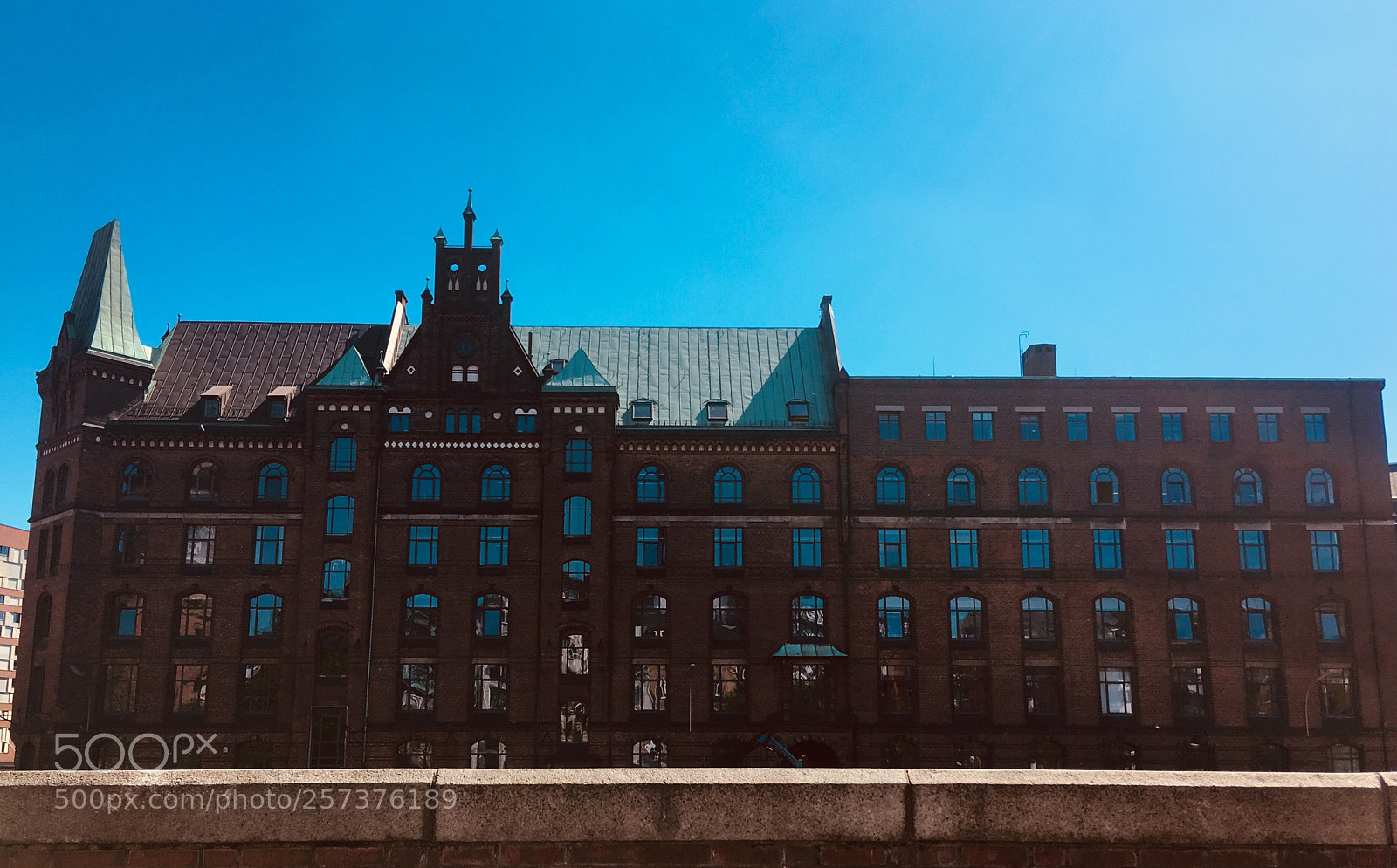 Apple iPhone SE sample photo. Speicherstadt photography