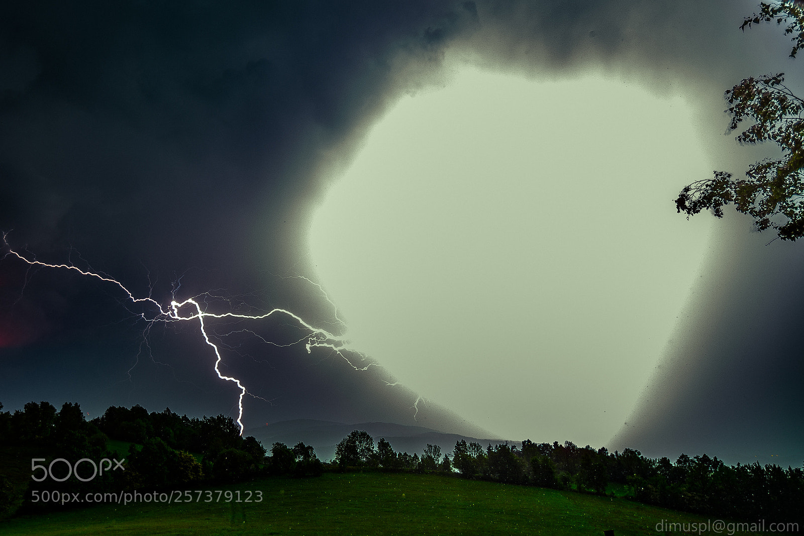 Canon EOS 6D sample photo. In a storm heart photography