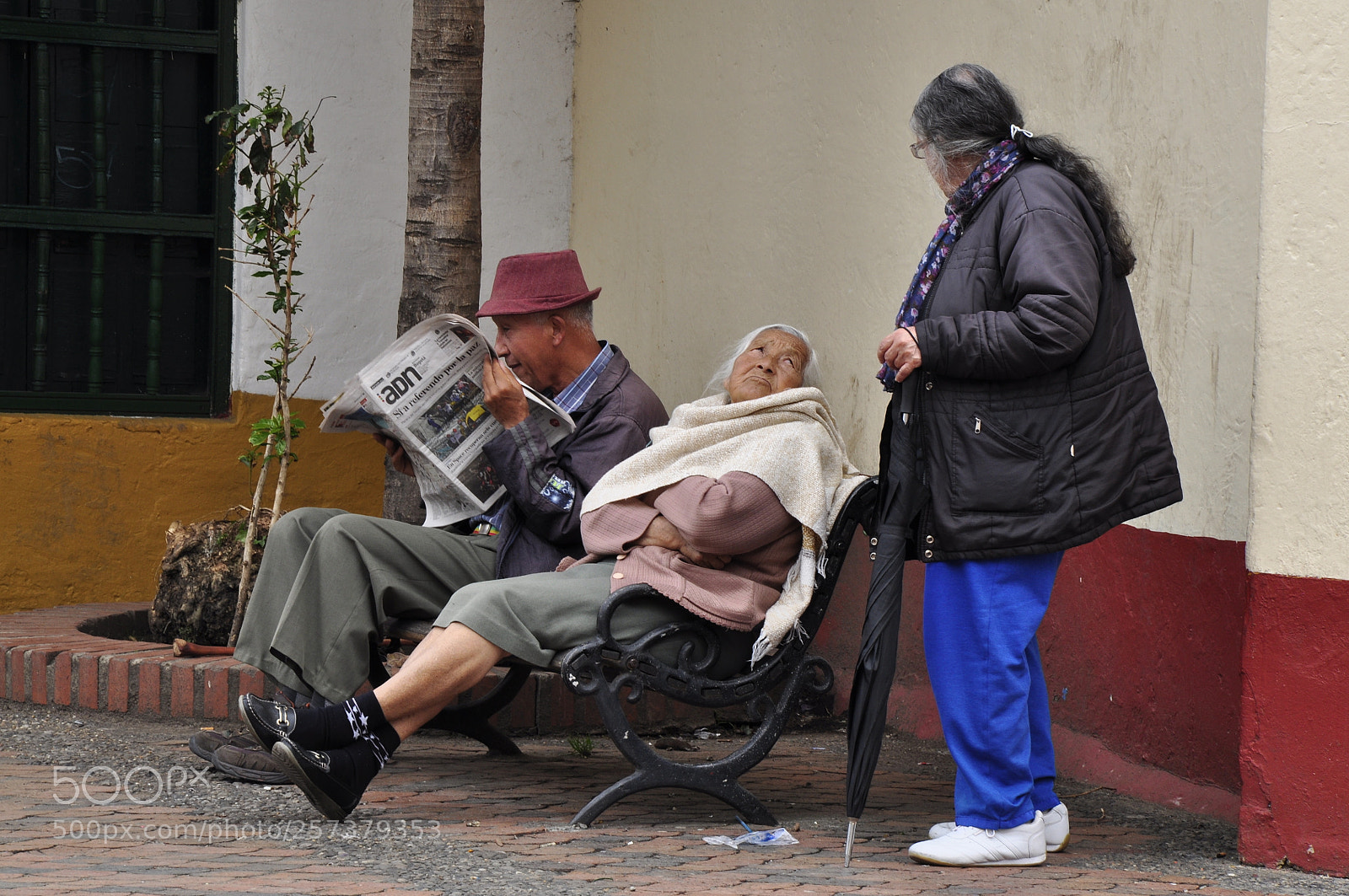 Nikon D90 sample photo. Talking photography