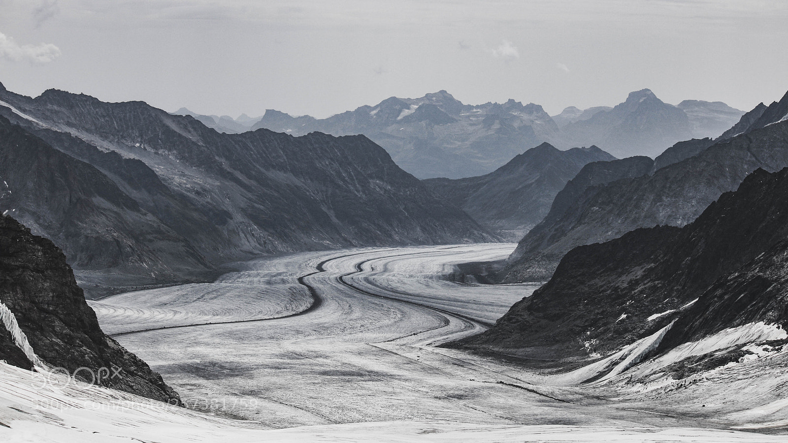 Canon EOS 750D (EOS Rebel T6i / EOS Kiss X8i) sample photo. Jungfrau photography