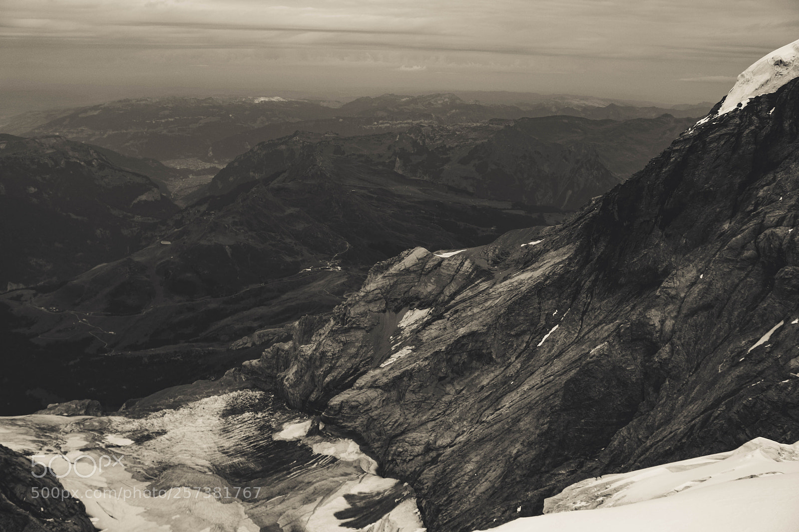 Canon EOS 750D (EOS Rebel T6i / EOS Kiss X8i) sample photo. Jungfrau photography