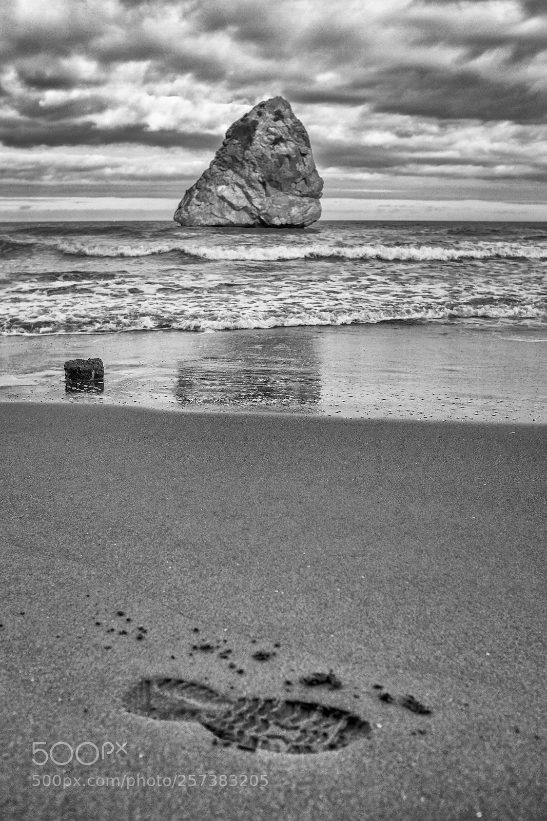 Fujifilm X100T sample photo. The footstep photography