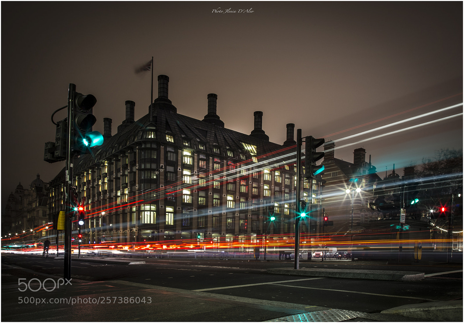Canon EOS 6D sample photo. Traffic light photography