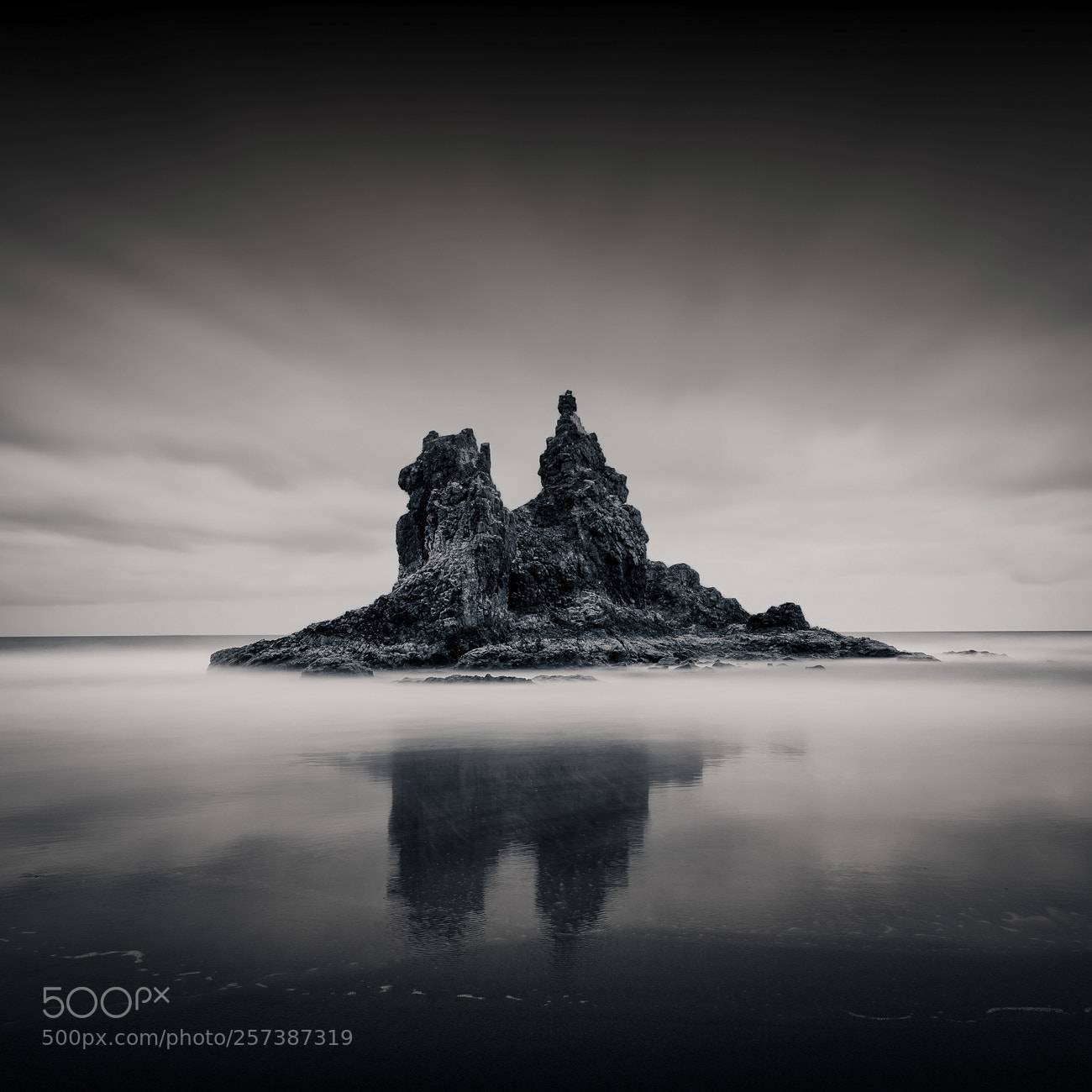 Canon EOS 5D Mark II sample photo. On the rocks photography