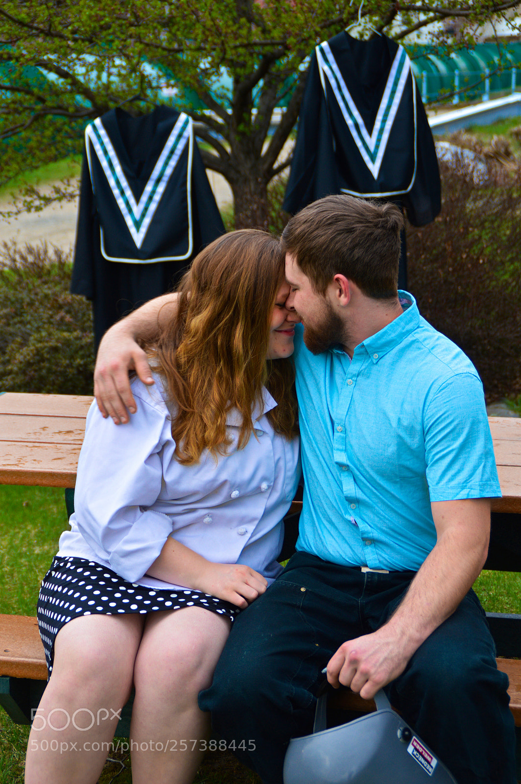Nikon D3200 sample photo. Young love at graduation photography