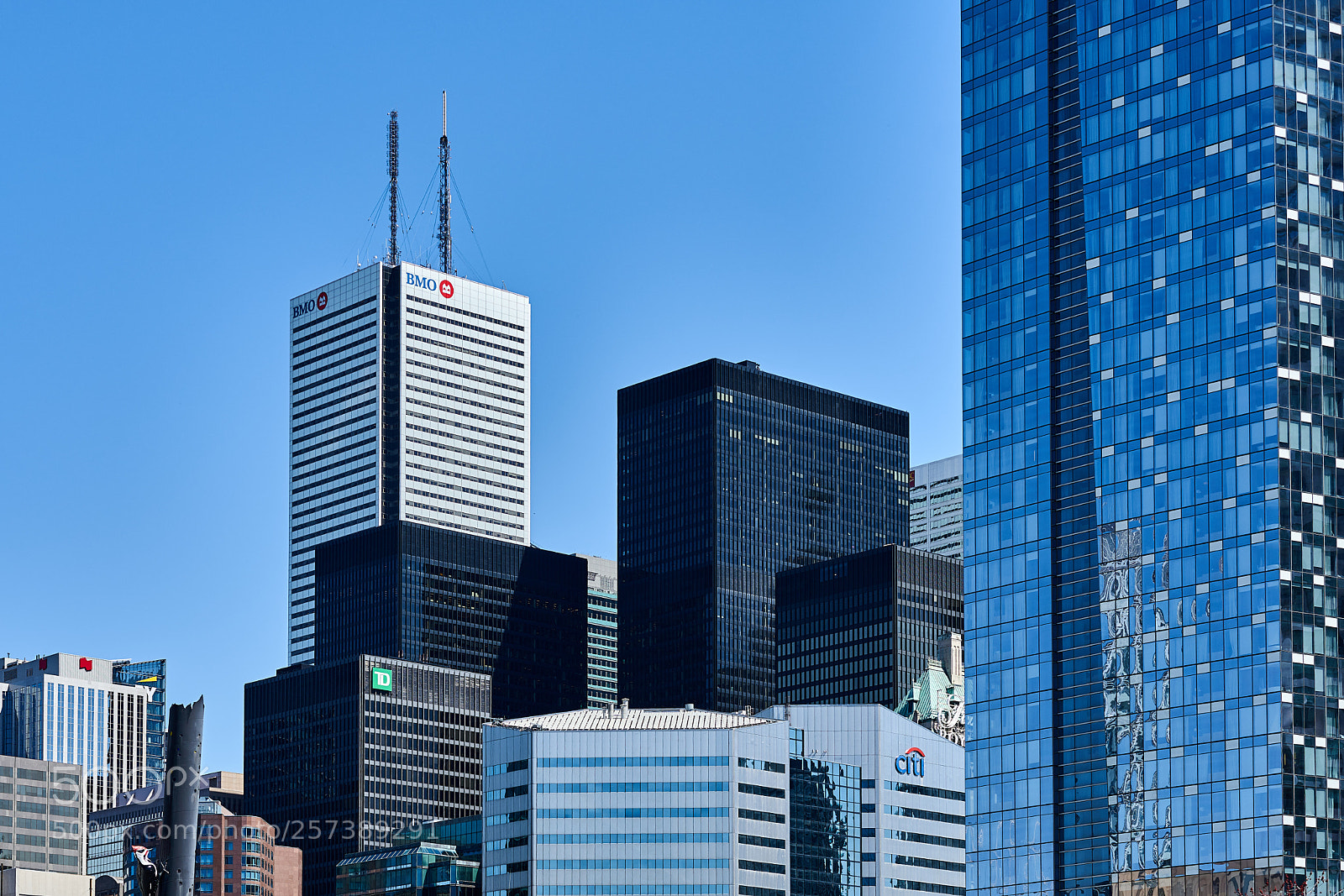 Sony a7R II sample photo. Toronto photography