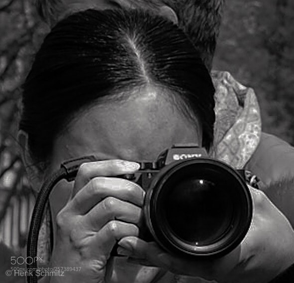 Olympus OM-D E-M1 sample photo. Papparazi photography