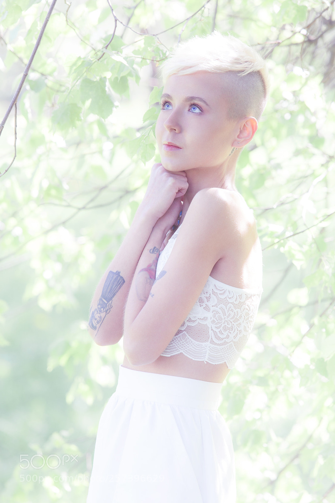 Canon EOS 5D Mark II sample photo. Beautiful girl photography