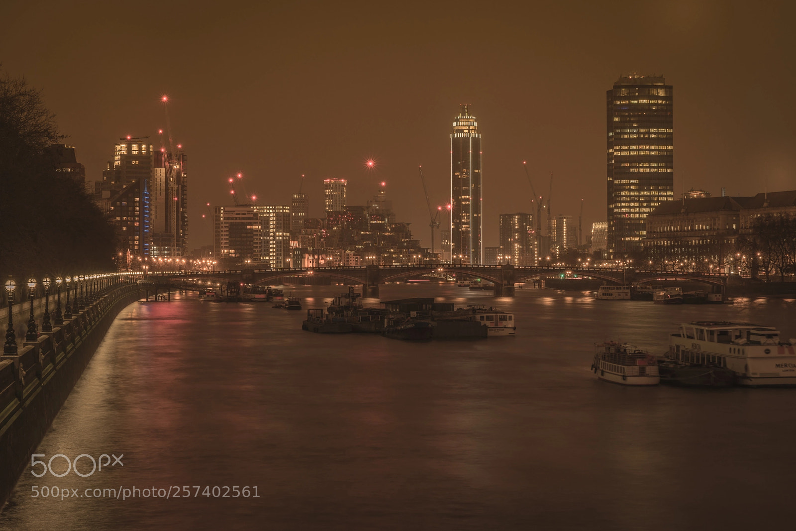 Sony a7R III sample photo. Fog on the thames photography