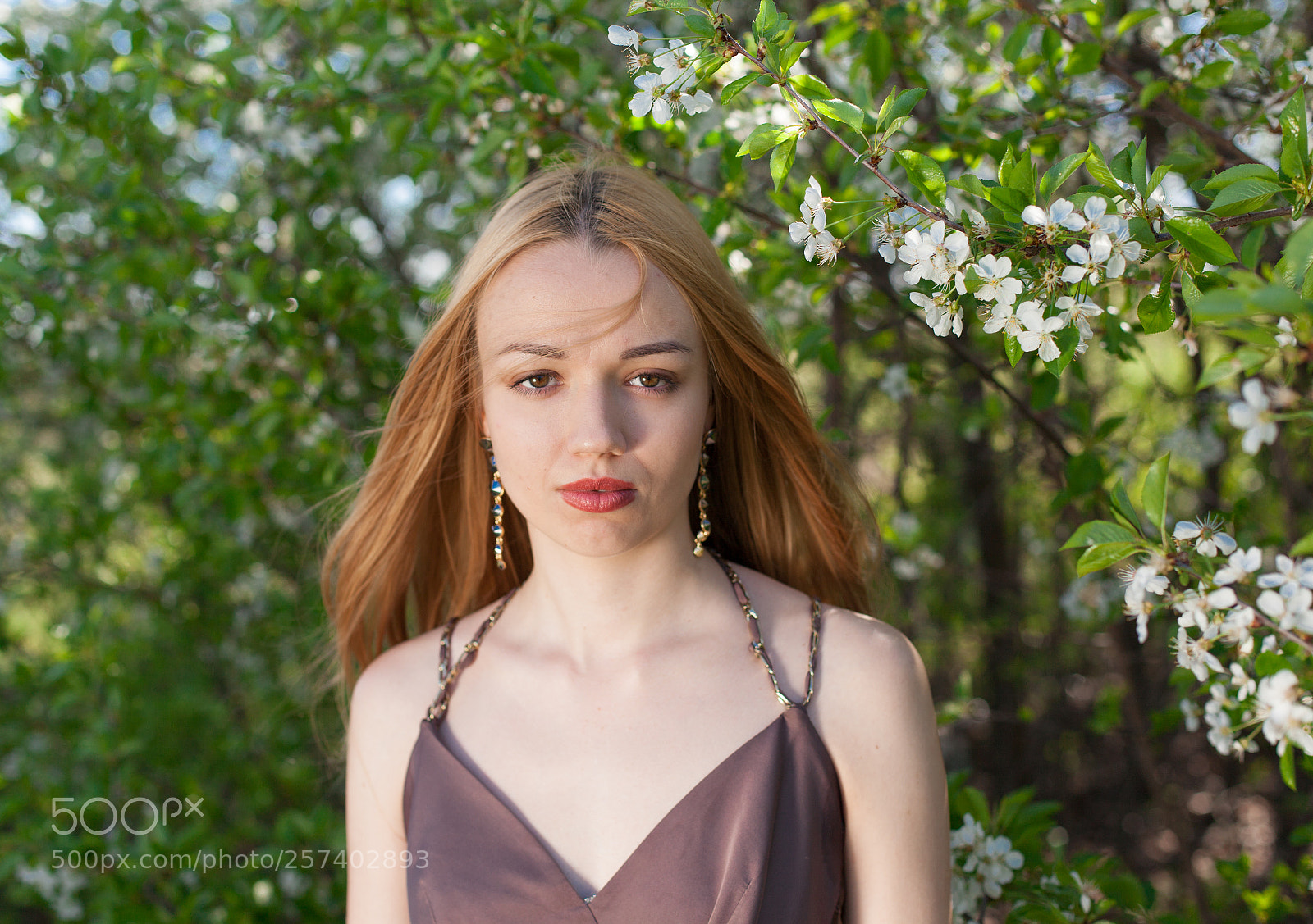Canon EOS 5D Mark II sample photo. Portrait girl close-up in photography