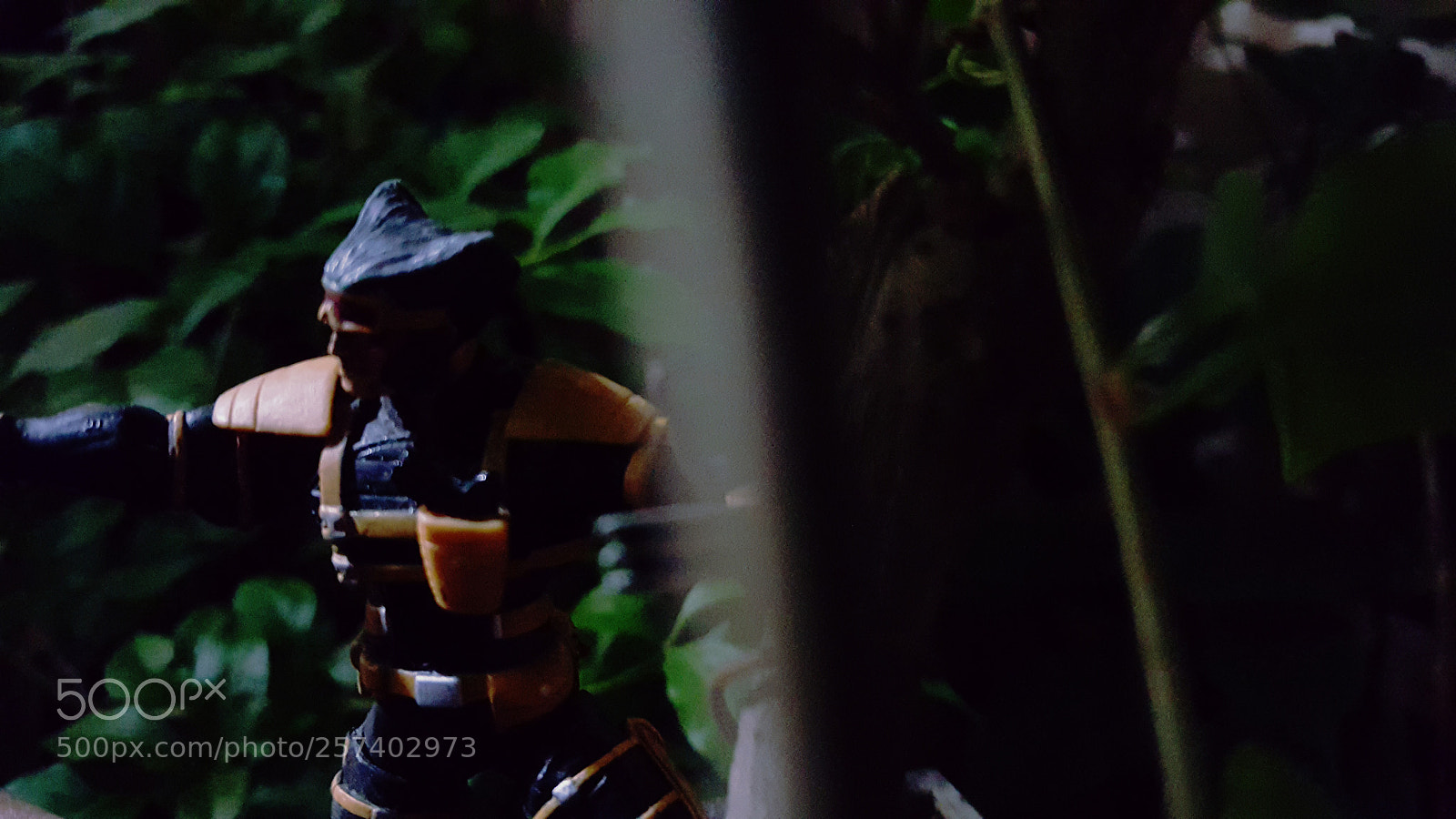 Samsung Galaxy Note5 sample photo. Undercover photography