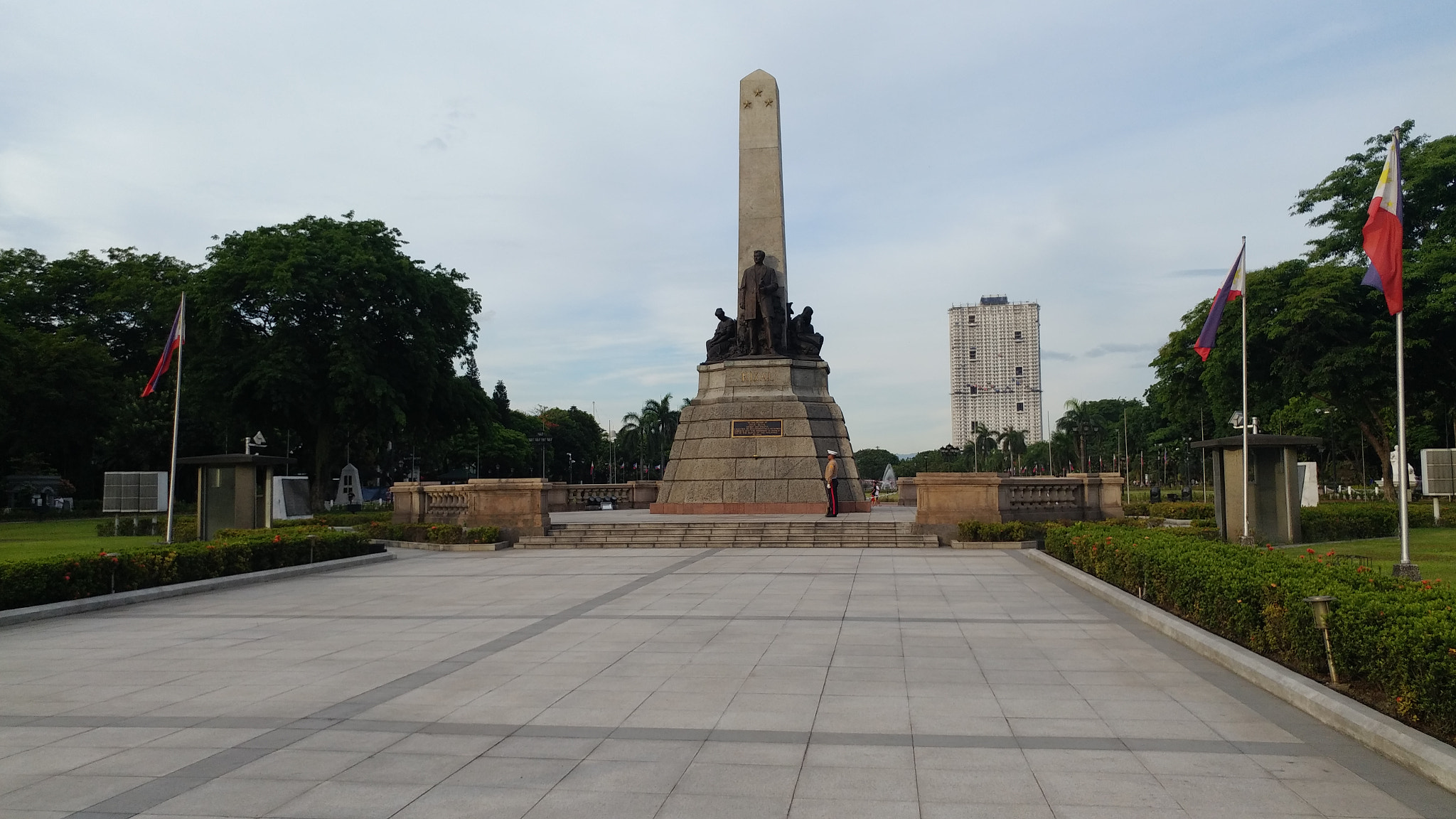 LG G5 SE sample photo. The rizal obelisk photography