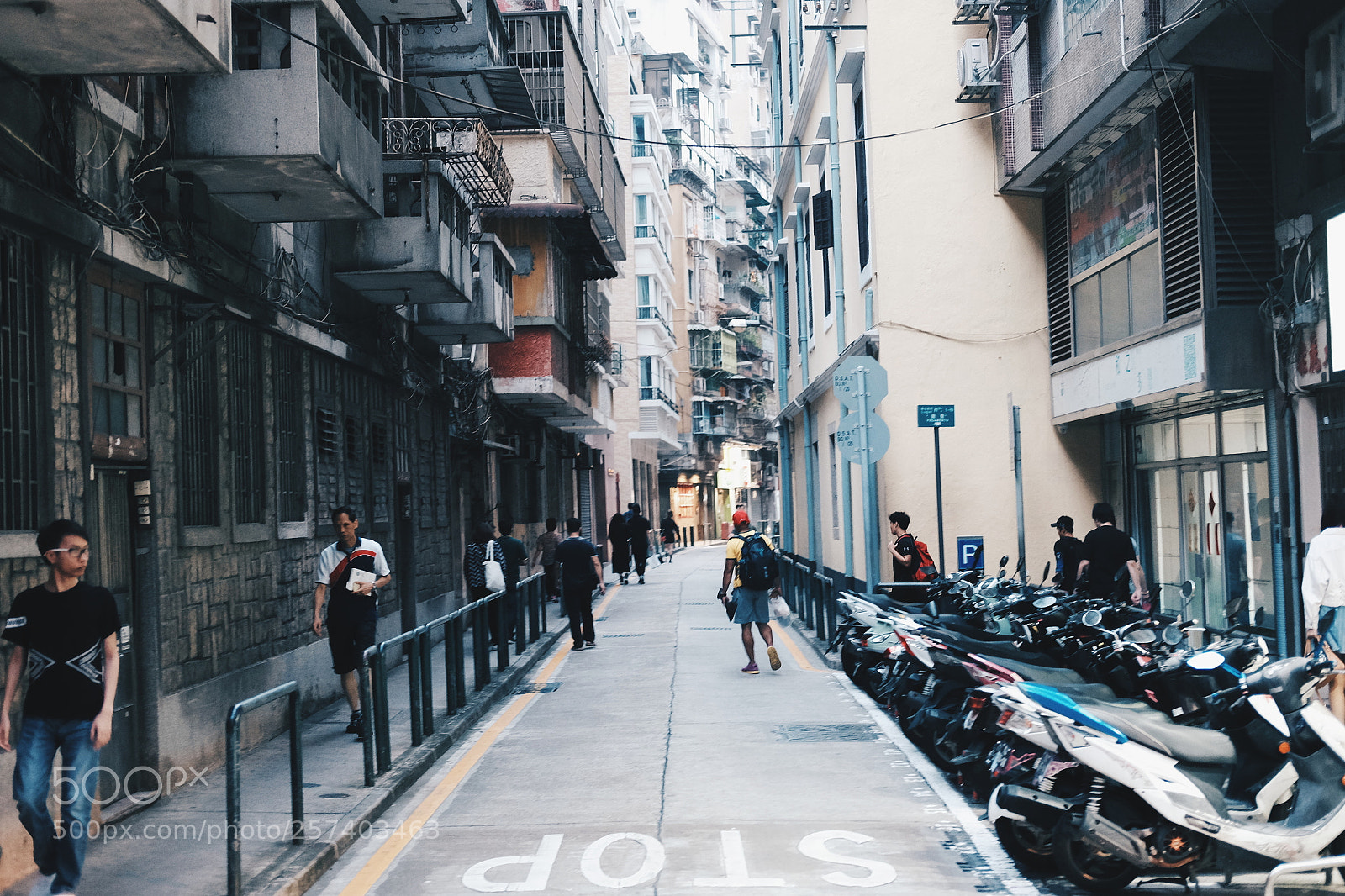 Fujifilm X-T10 sample photo. Street photography