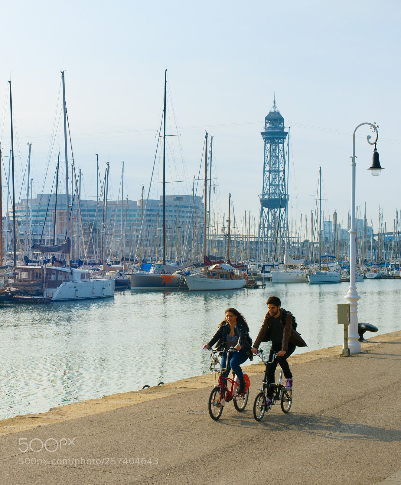 Nikon Df sample photo. Couple riding bikes. barcelona photography