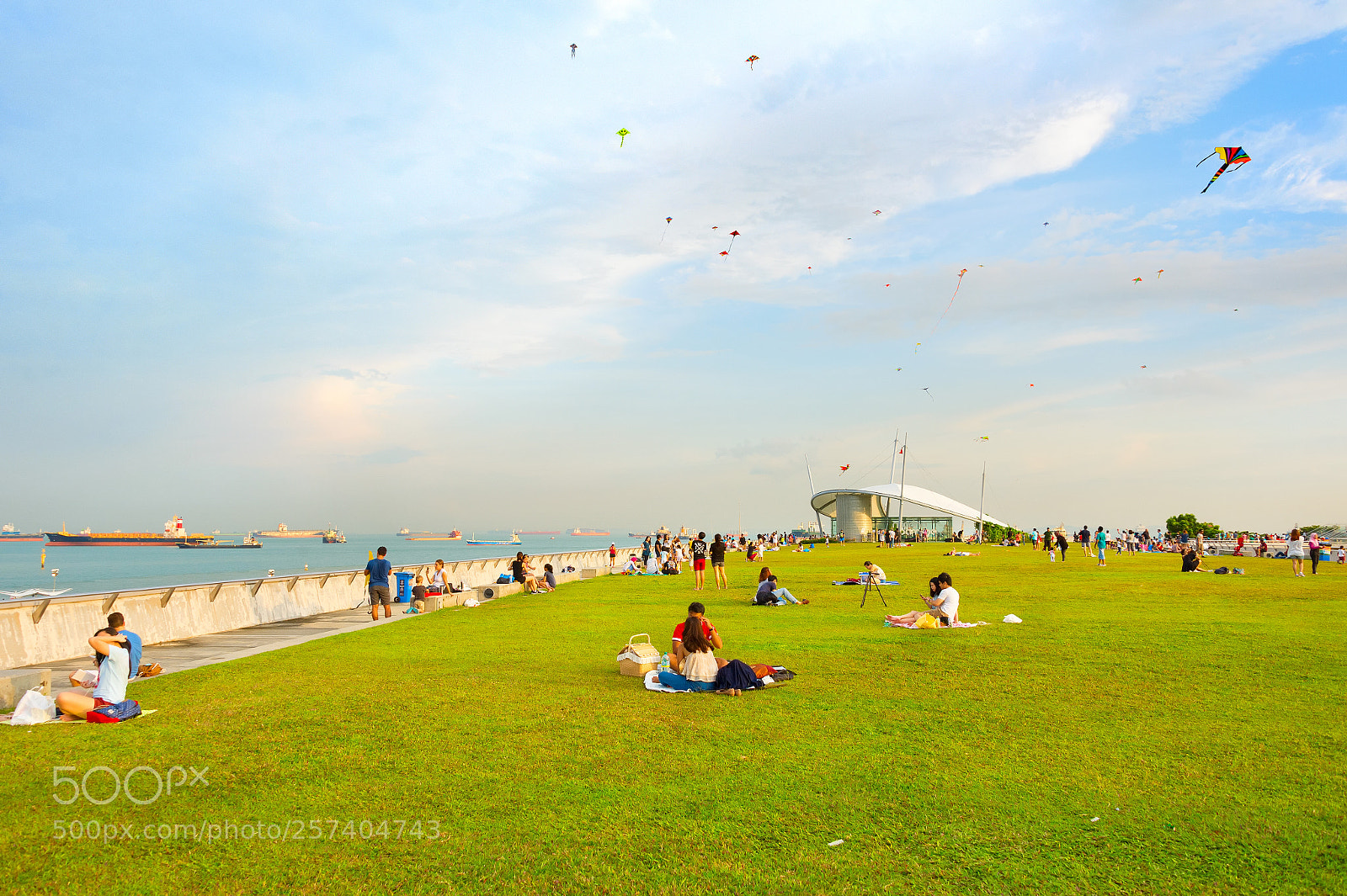 Nikon Df sample photo. People at marina barrage photography
