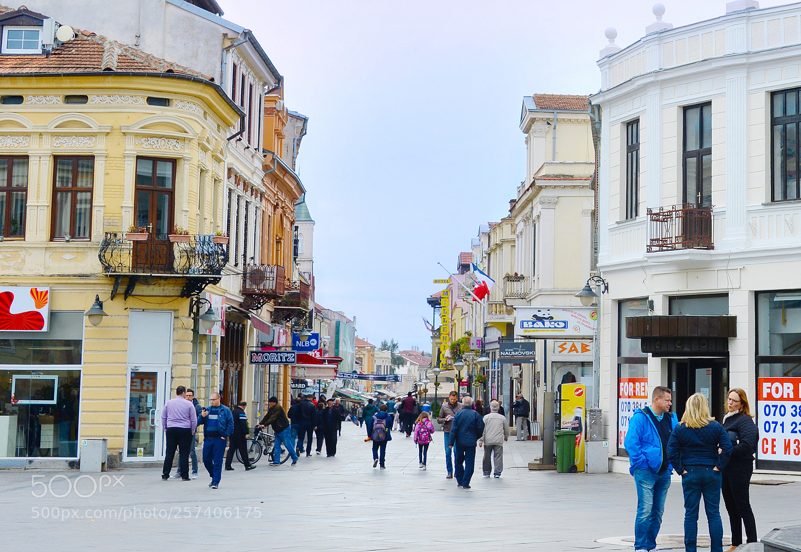 Nikon Df sample photo. Chirok sokak street. bitola photography