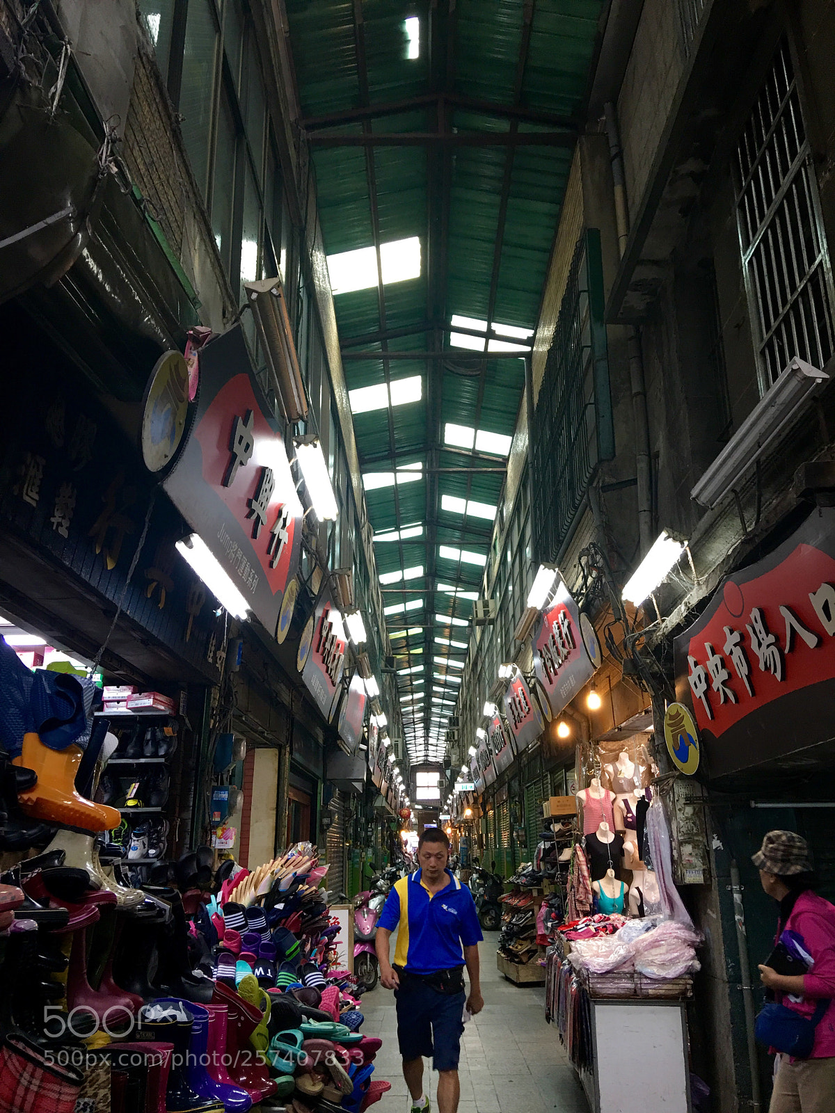 Apple iPhone 6s Plus sample photo. Local market  photography