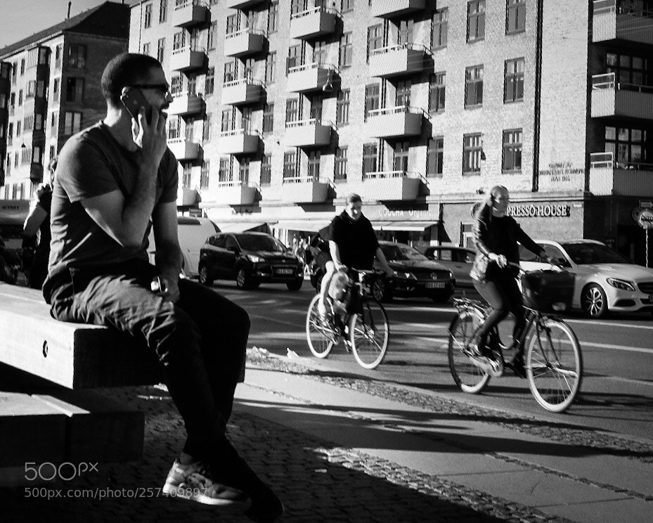Fujifilm X100T sample photo. Man and machine photography