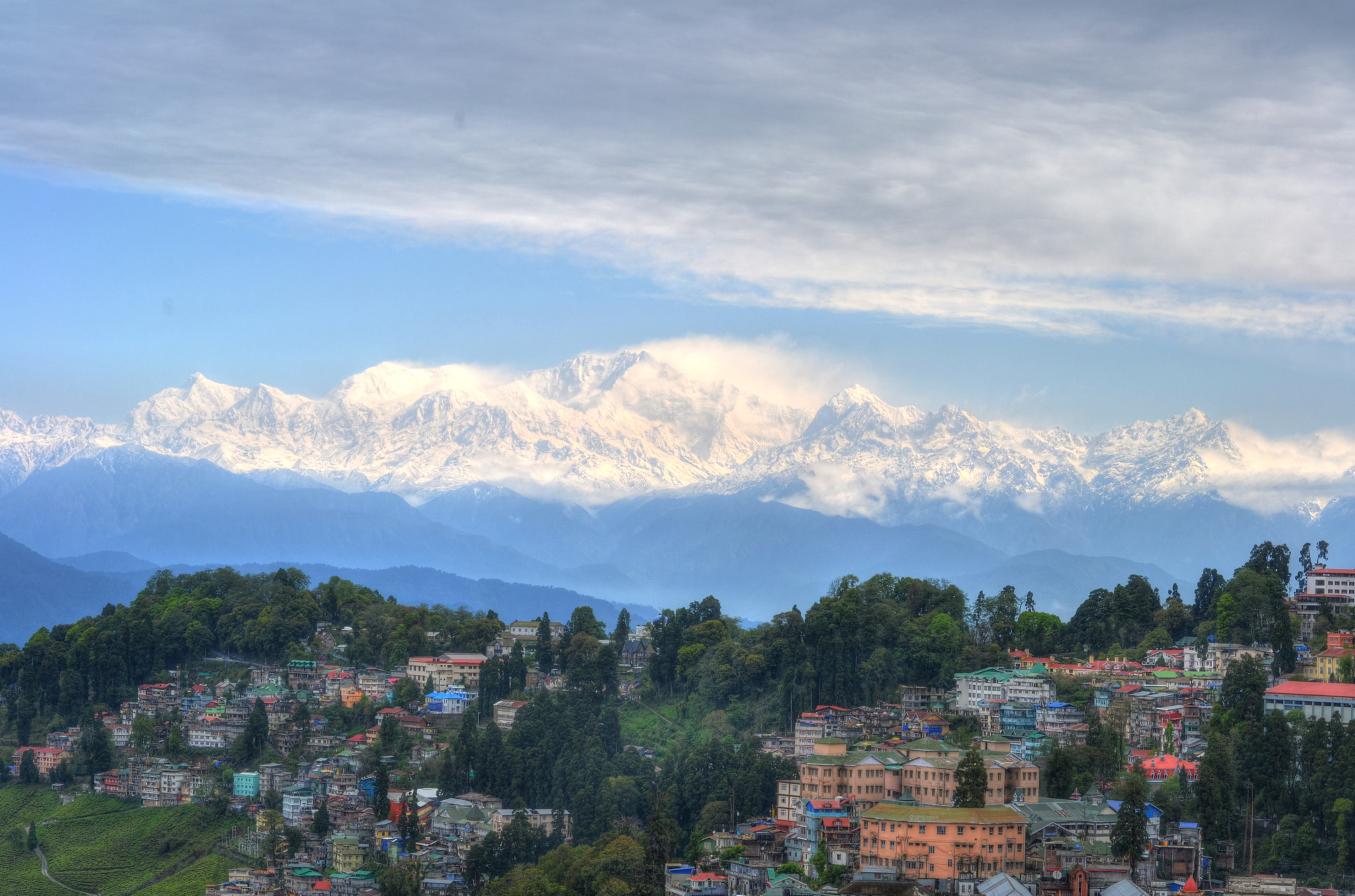 Nikon D3100 + Nikon AF-S Nikkor 50mm F1.8G sample photo. Kanchenjunga photography