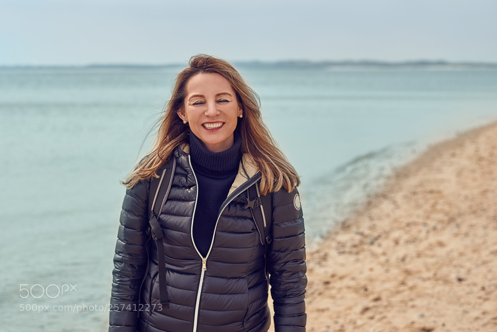Nikon D800 sample photo. Attractive woman walking on photography