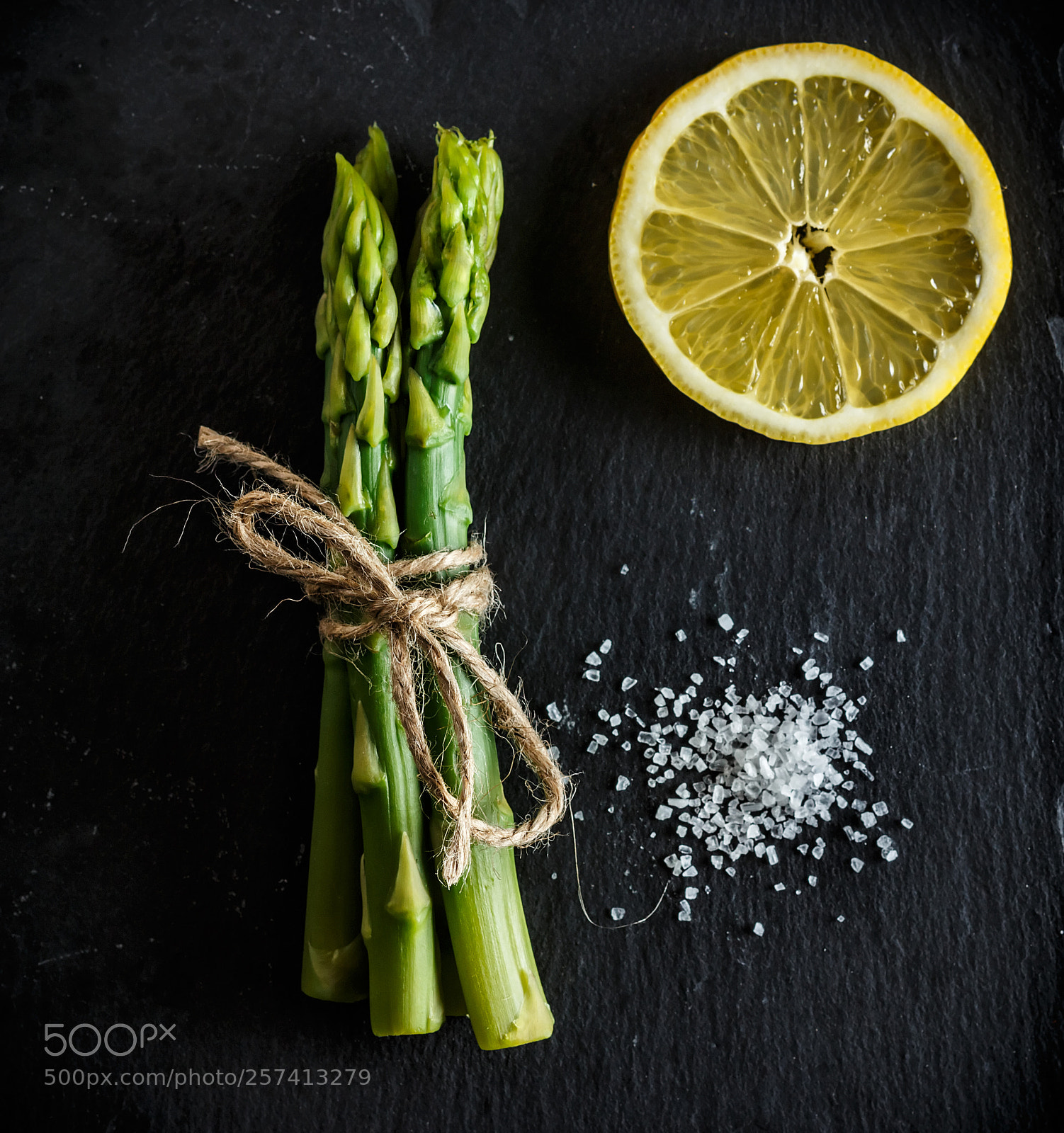 Canon EOS 700D (EOS Rebel T5i / EOS Kiss X7i) sample photo. Asparagus. green and fresh. photography