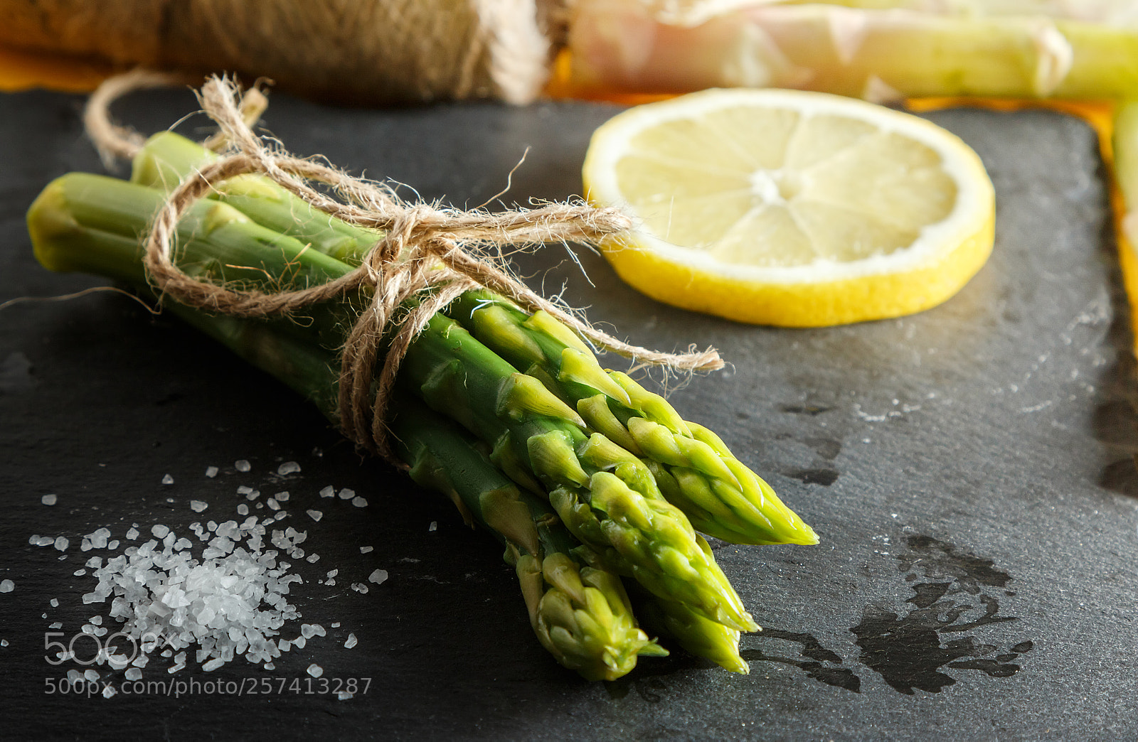 Canon EOS 700D (EOS Rebel T5i / EOS Kiss X7i) sample photo. Asparagus. green and fresh. photography