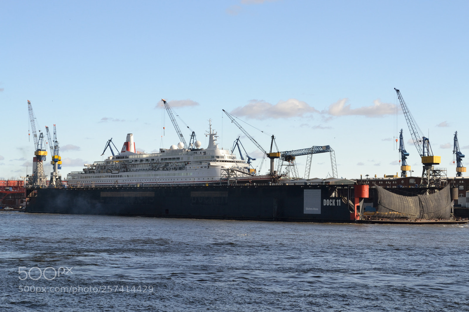Nikon D3100 sample photo. Sitting in the dock photography