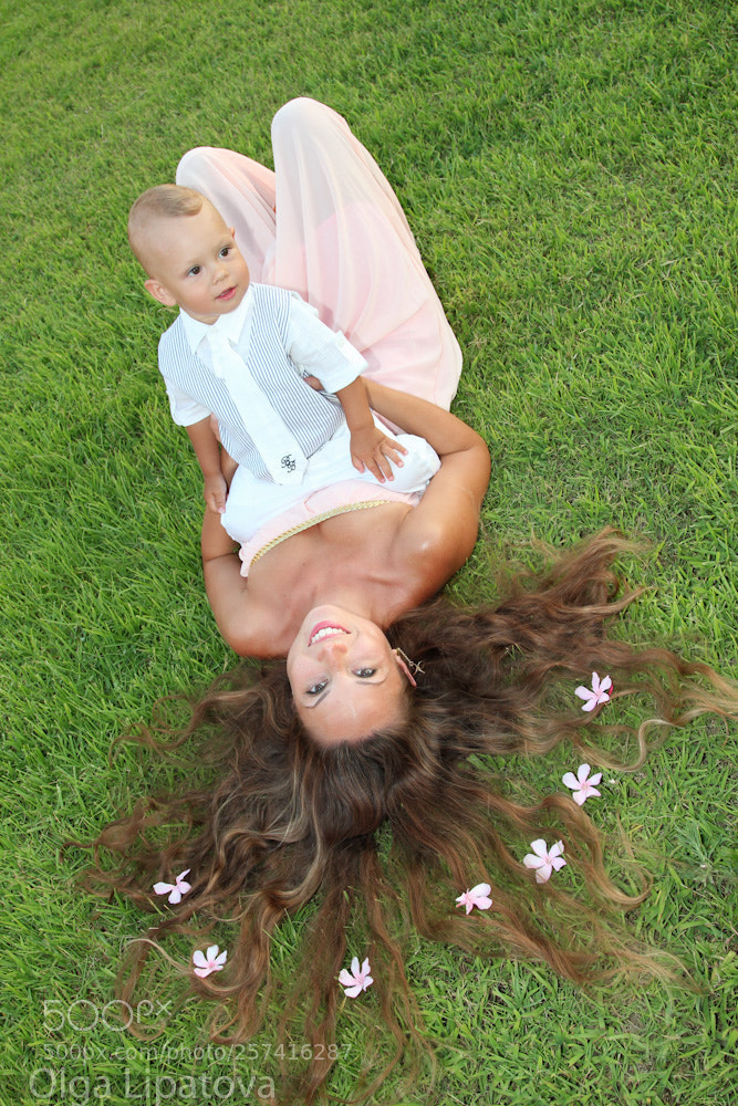 Canon EOS 550D (EOS Rebel T2i / EOS Kiss X4) sample photo. Mother and son photography