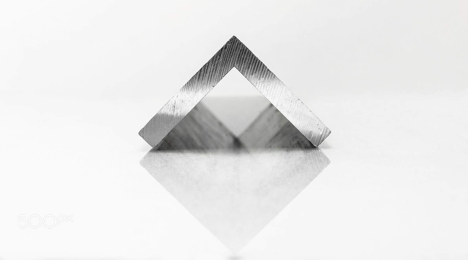 Nikon D5100 sample photo. Triangle metal profiles photography