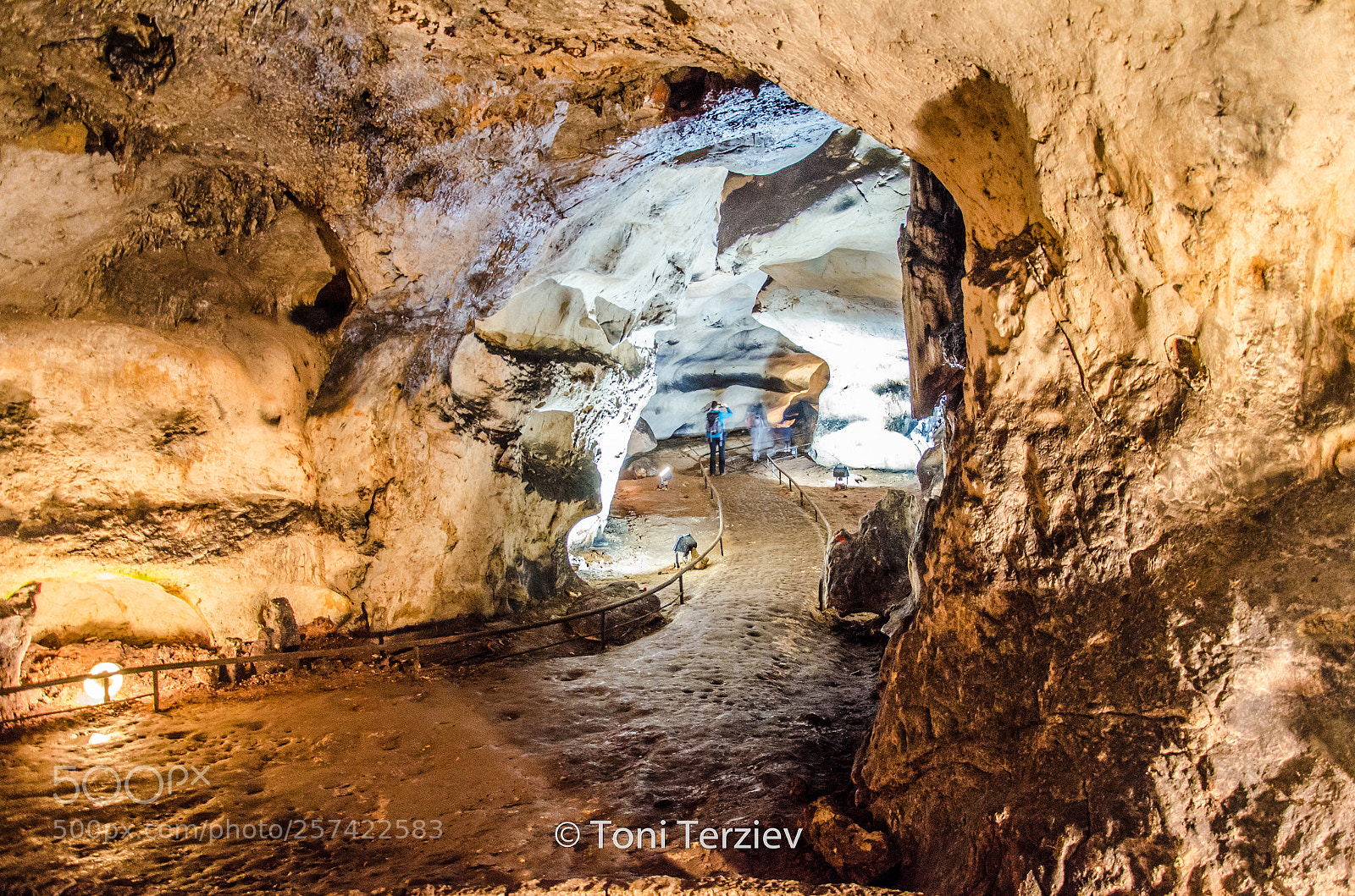 Nikon D5100 sample photo. Magura cave photography